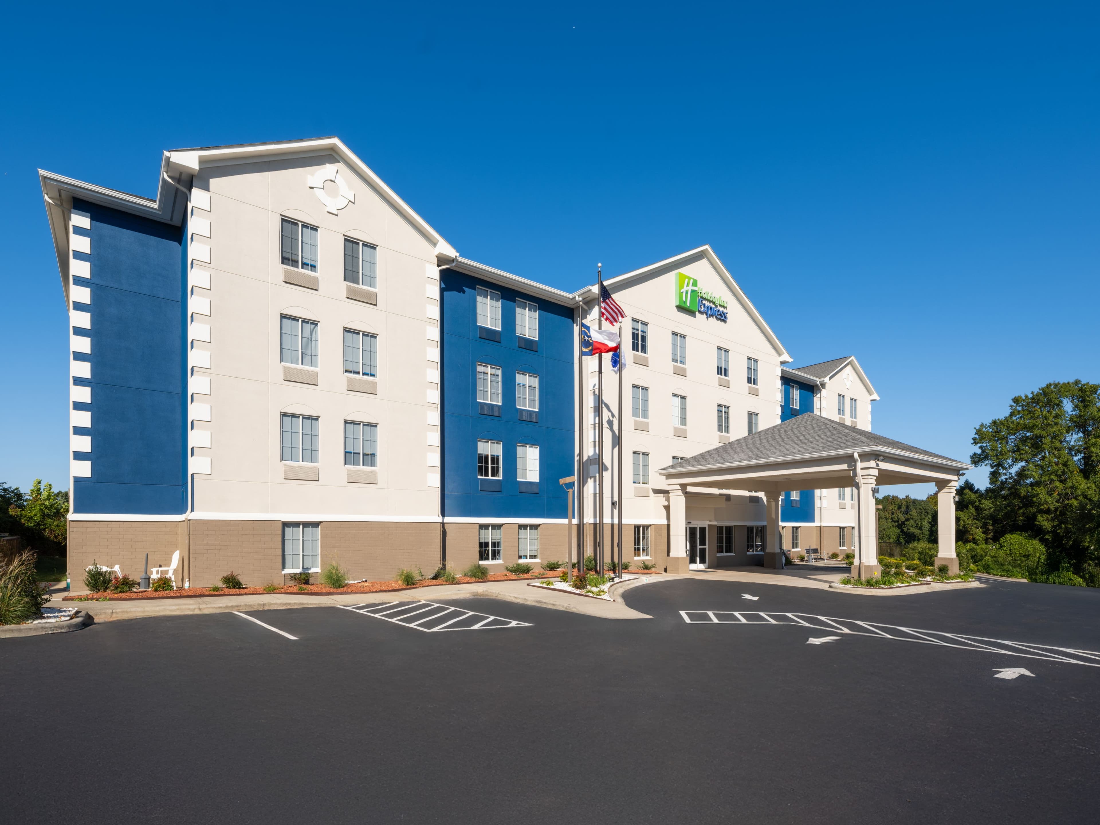 Holiday Inn Express Charlotte West - Gastonia - Image 1
