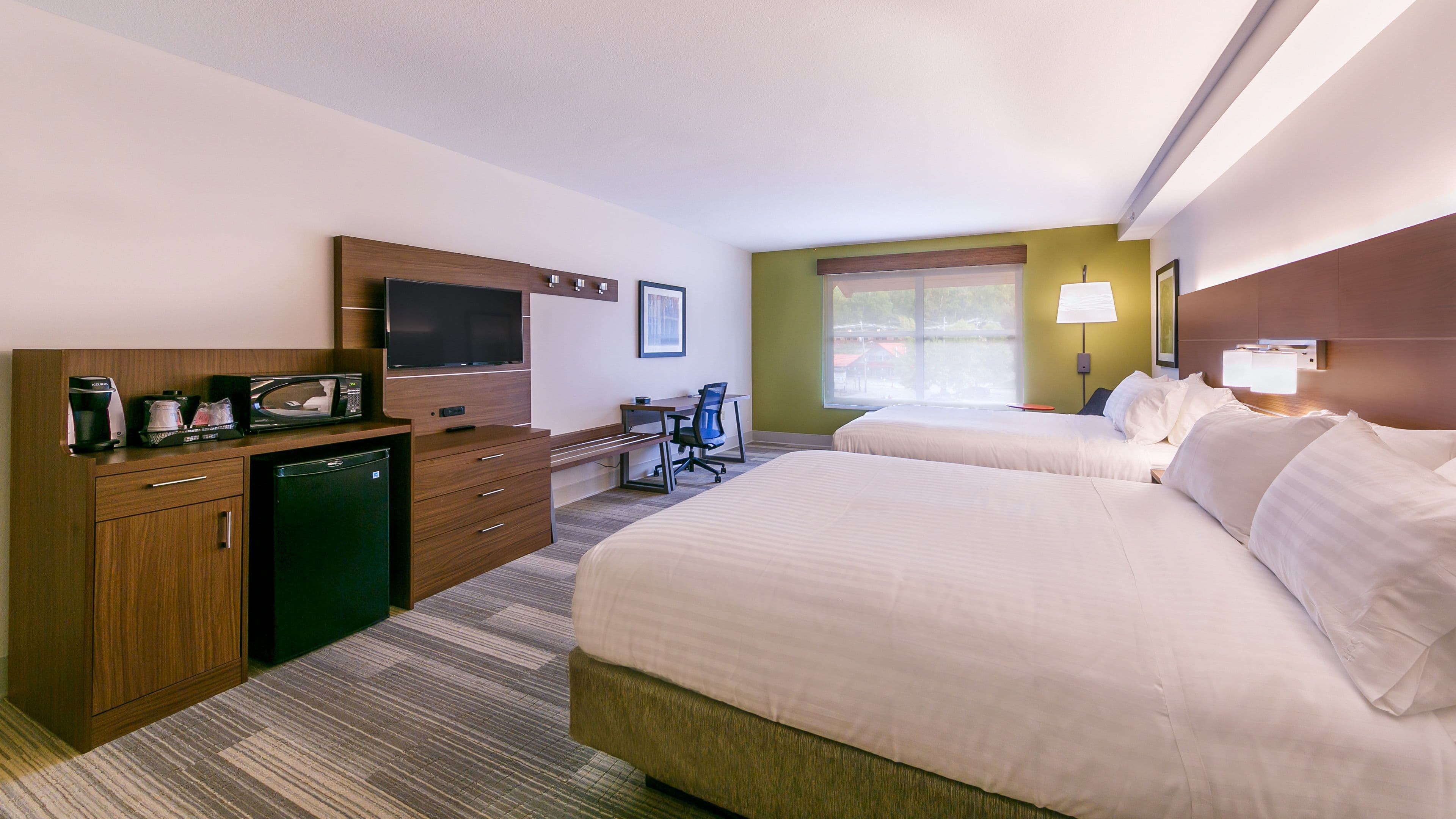 Holiday Inn Express Gatlinburg Downtown — 43