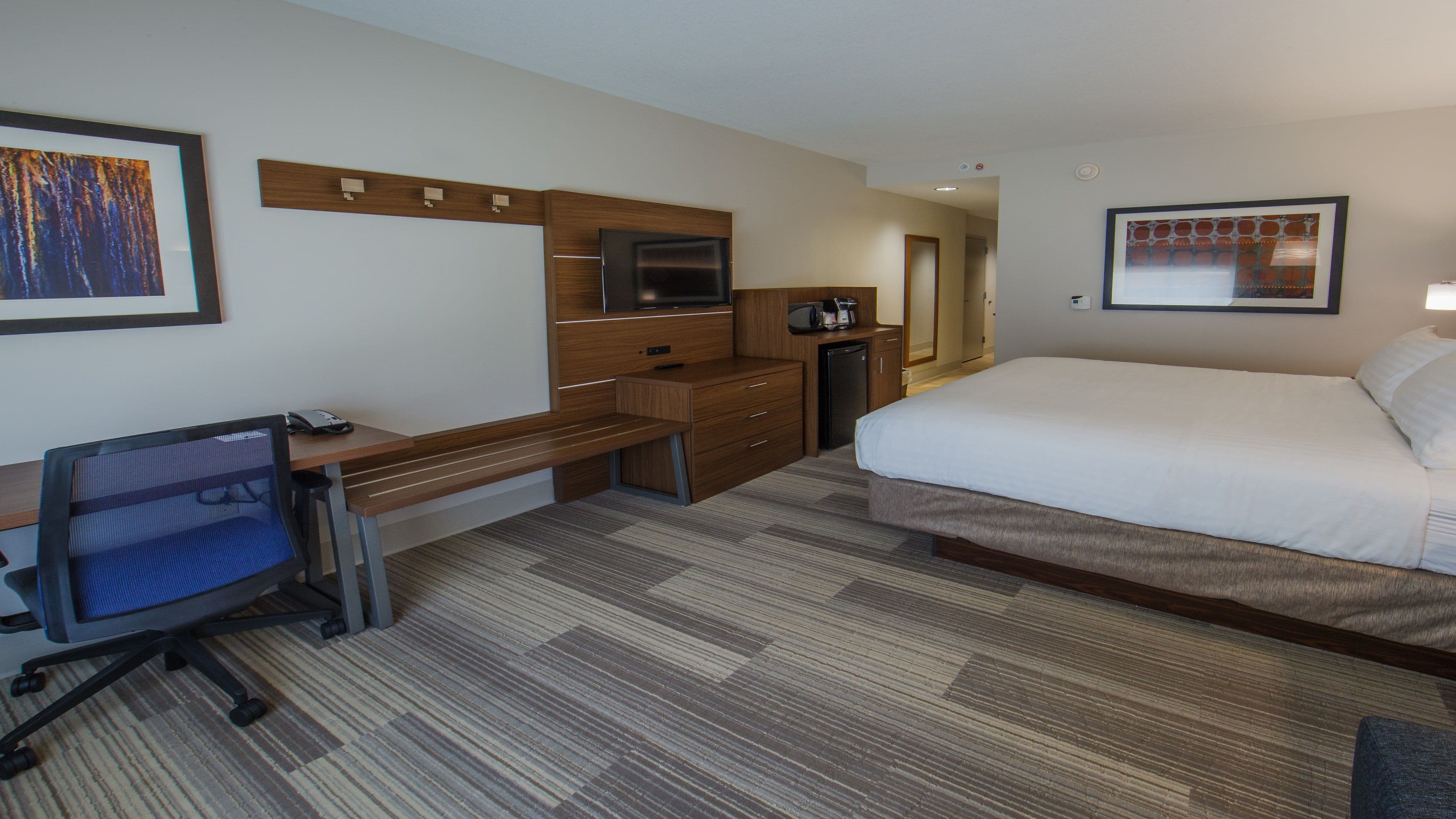Holiday Inn Express Gatlinburg Downtown — 56