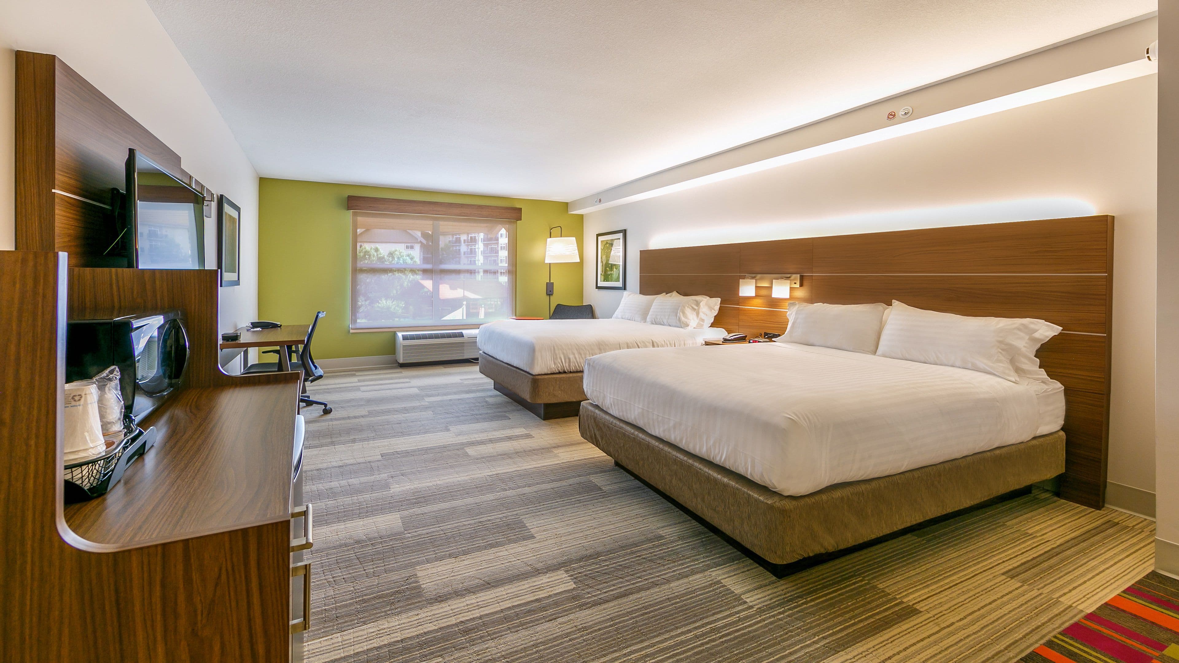 Holiday Inn Express Gatlinburg Downtown — 45