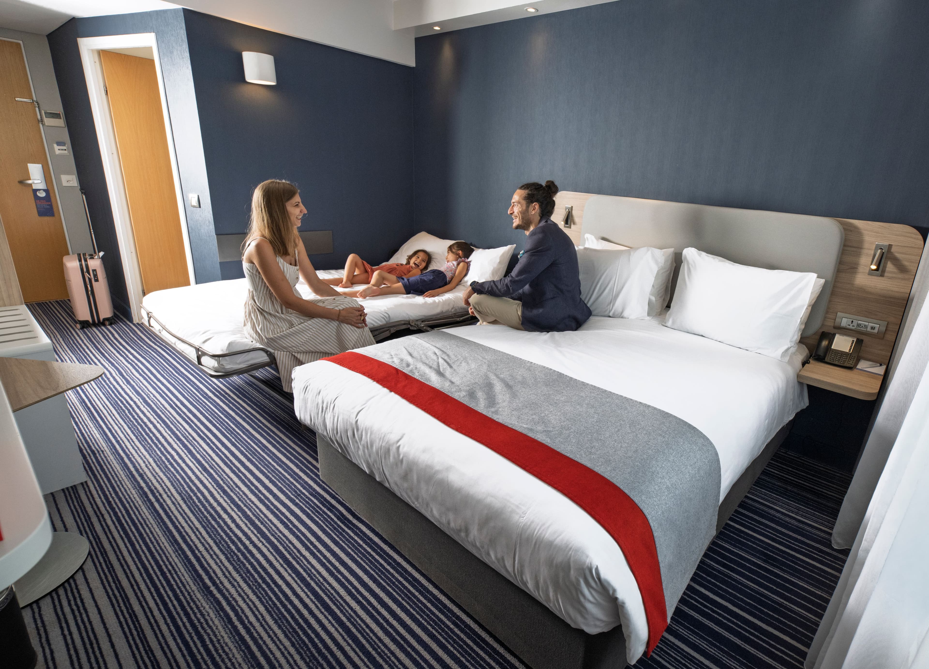 Holiday Inn Express Geneva Airport — 13