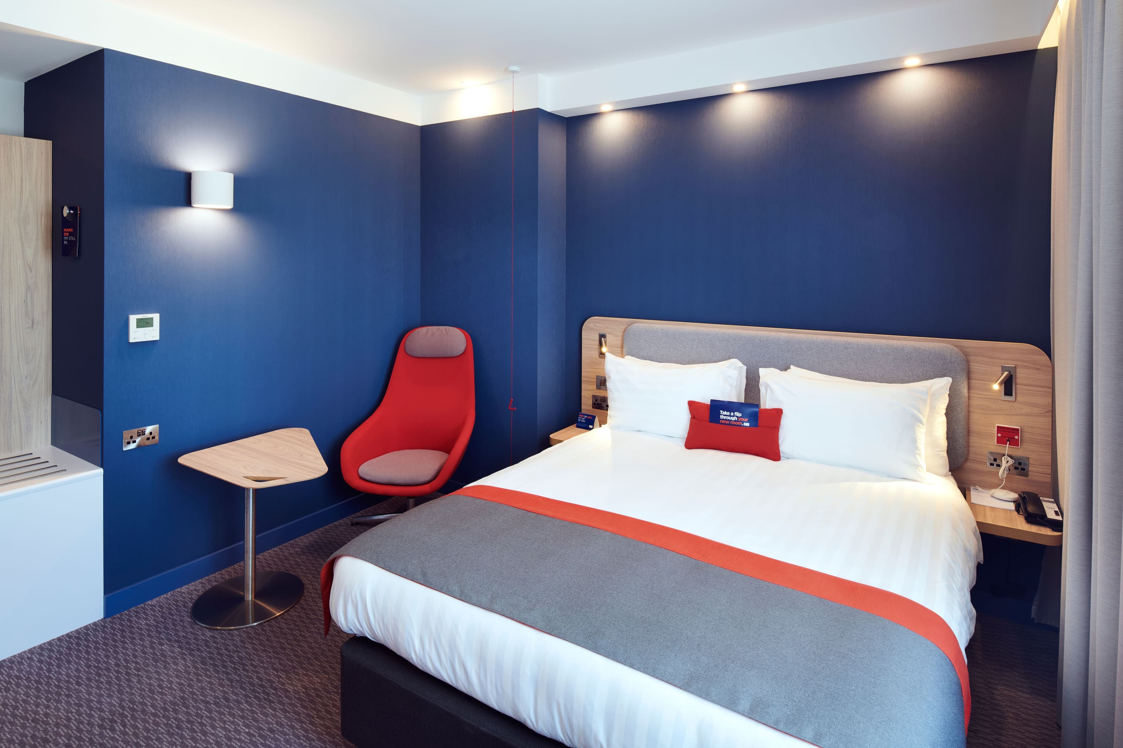 Holiday Inn Express Gibraltar — 8