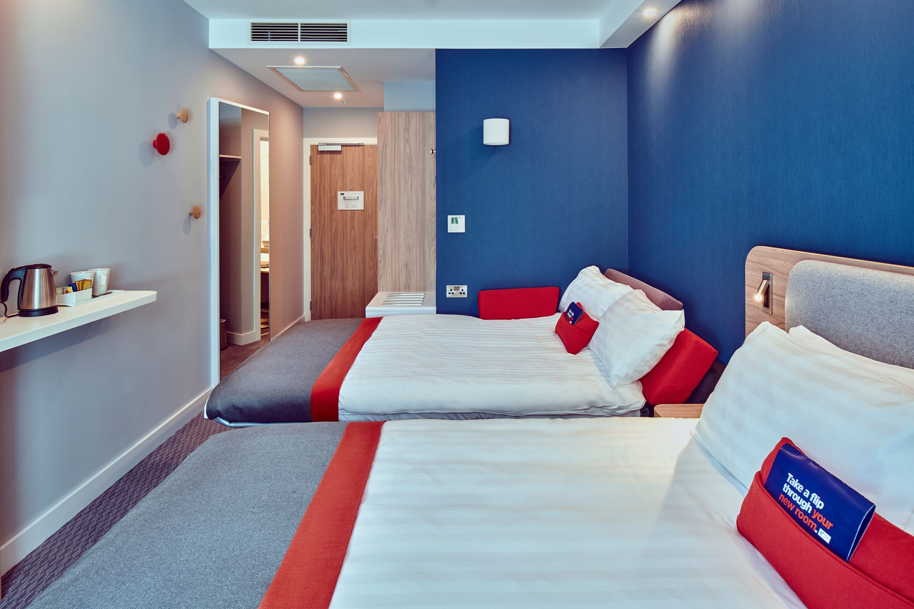 Holiday Inn Express Gibraltar - Image 3