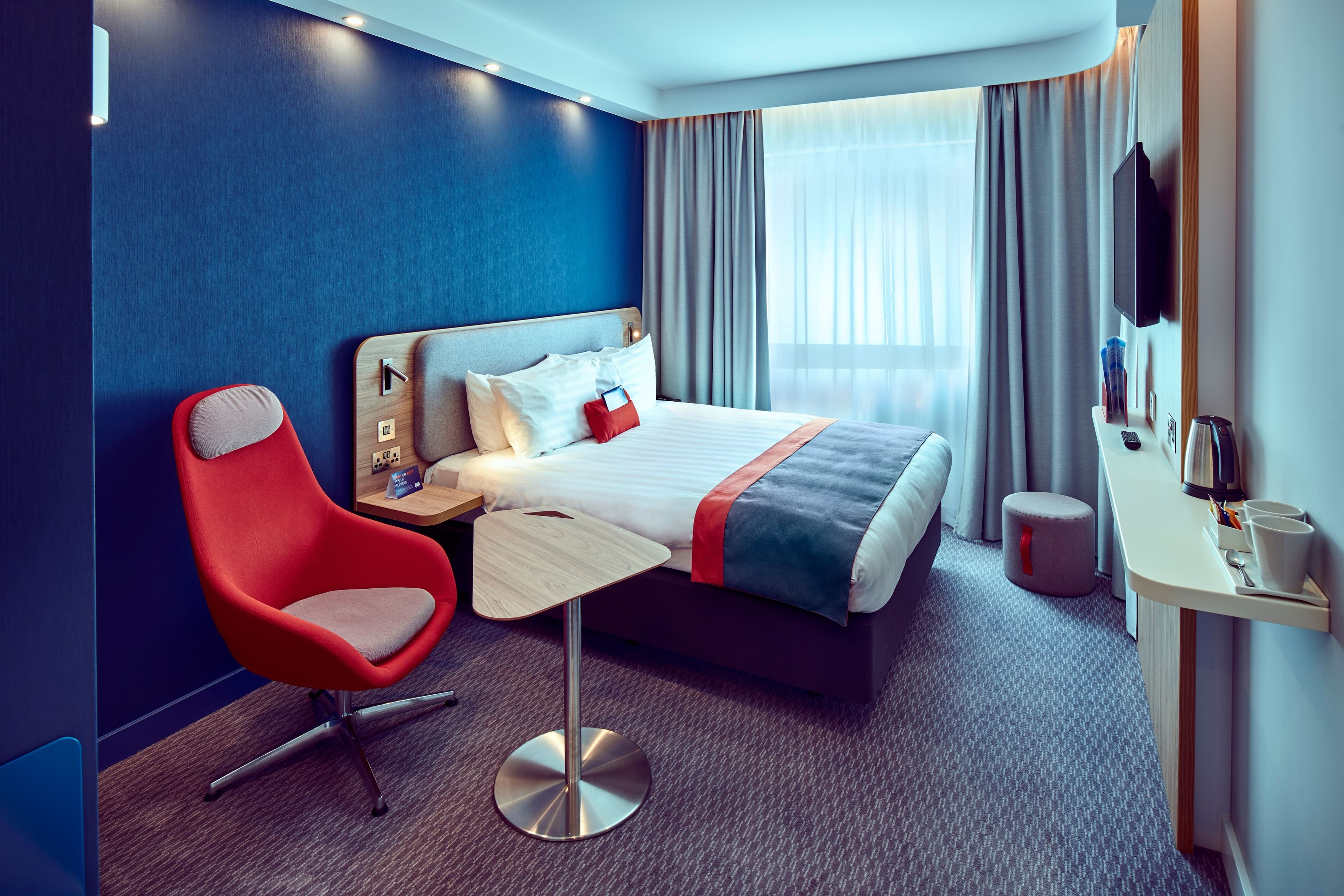 Holiday Inn Express Gibraltar — 6