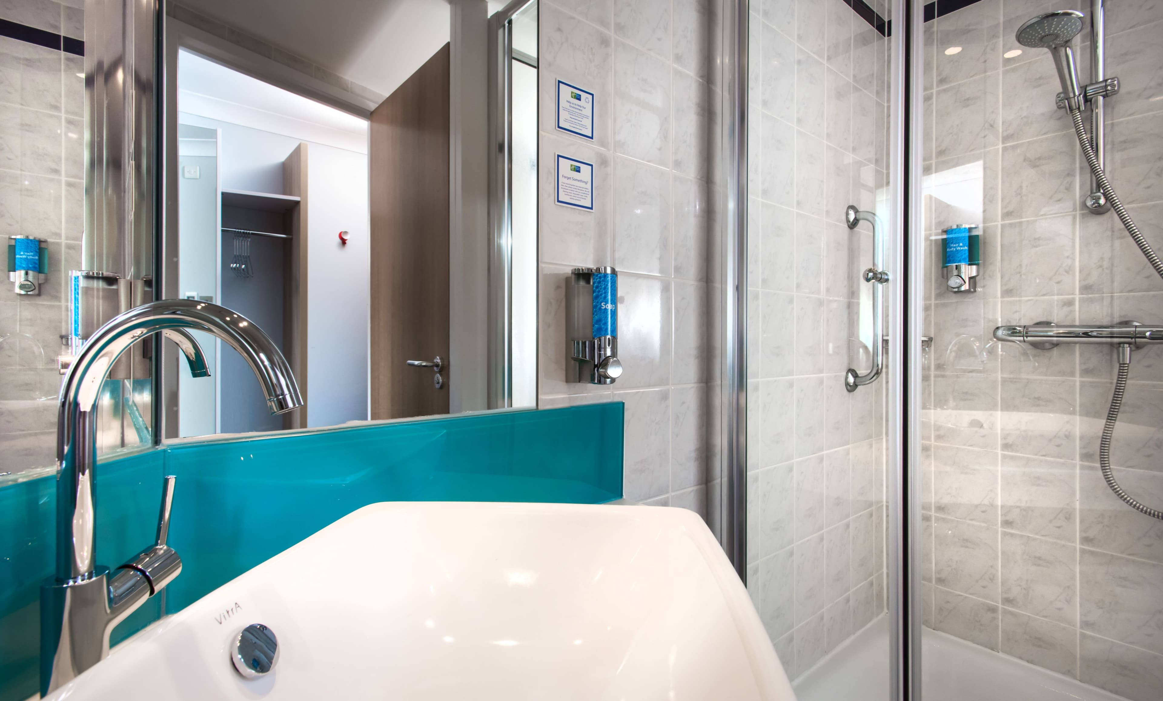 Holiday Inn Express Glasgow Airport - Image 4