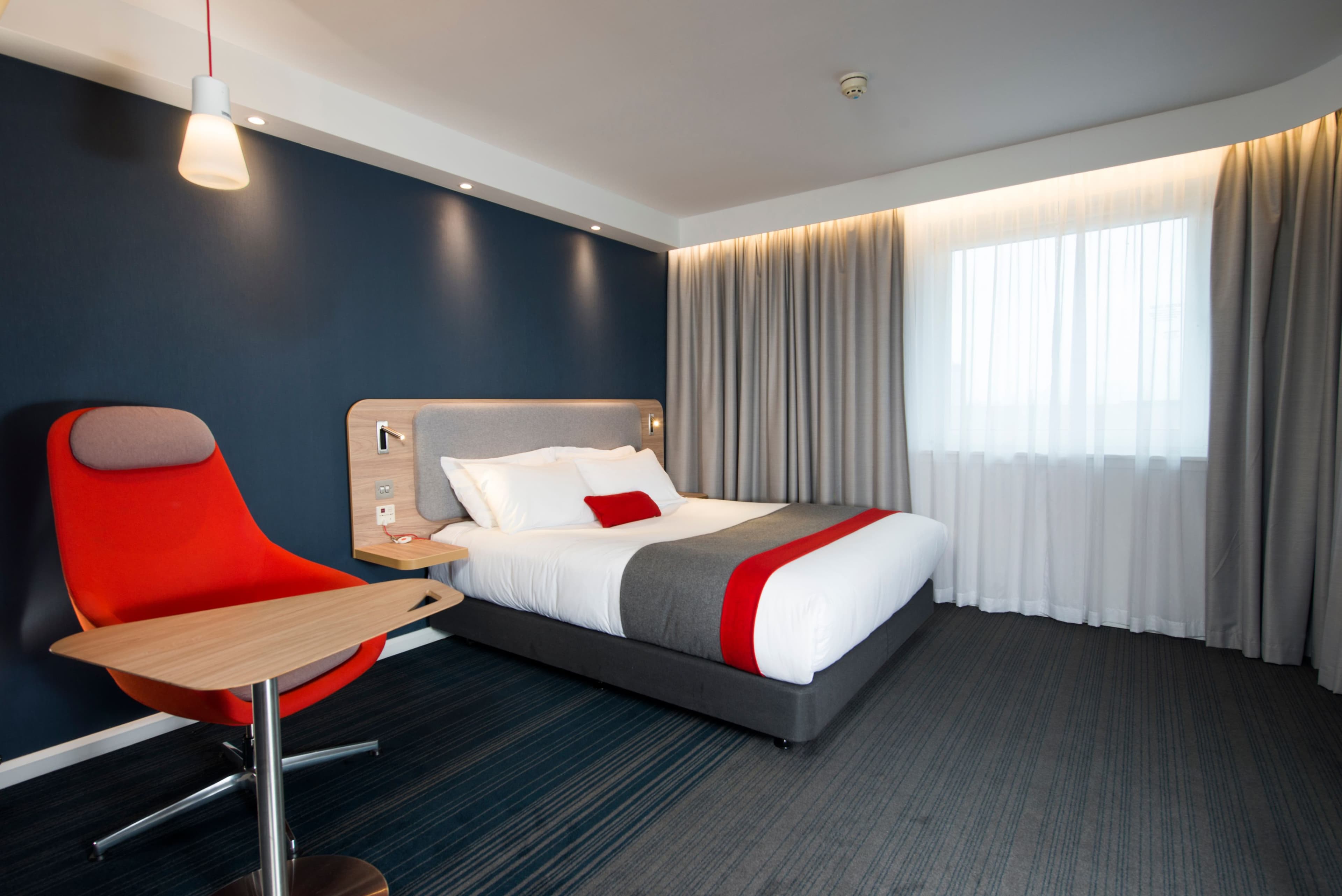 Holiday Inn Express Glasgow Airport — 21