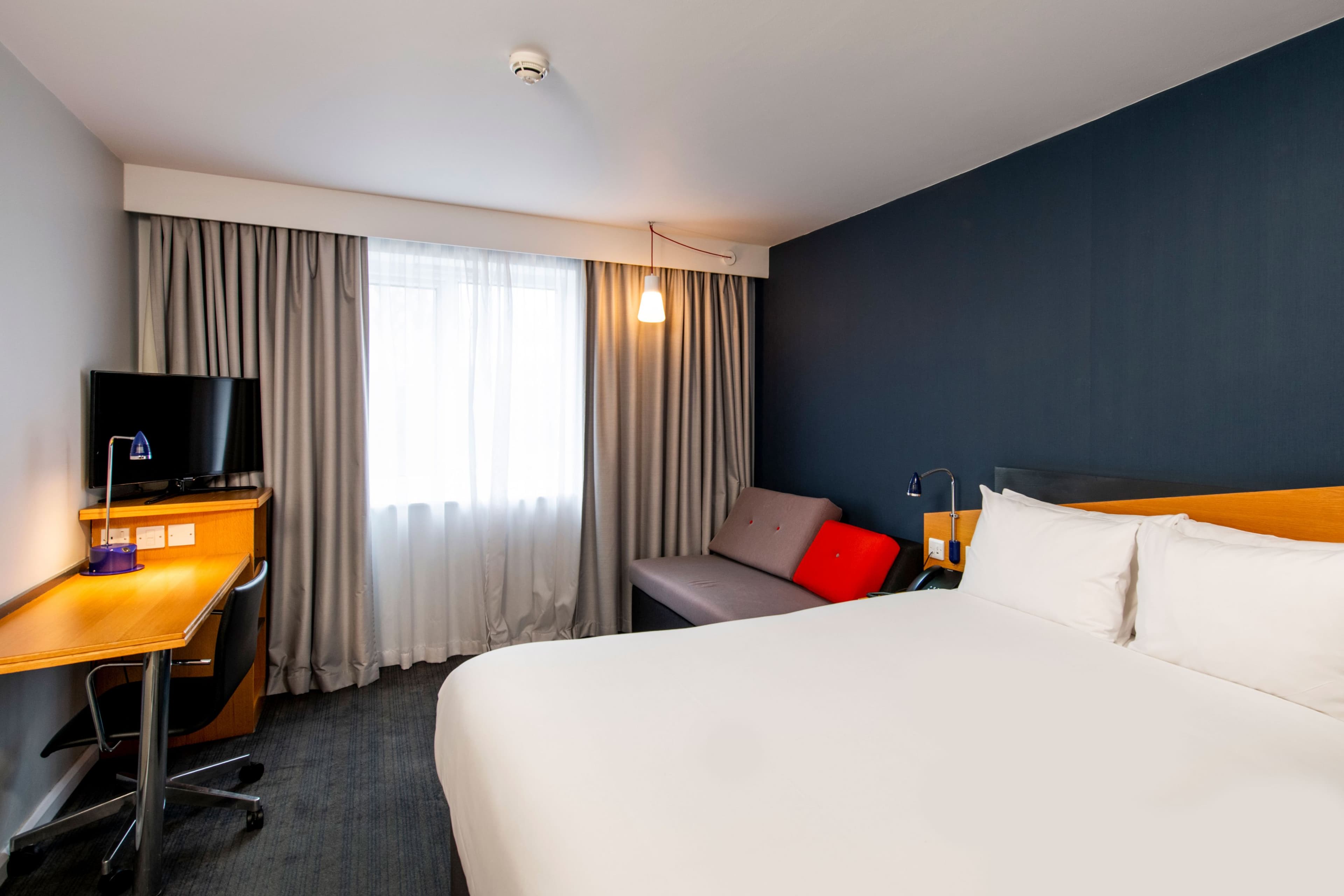 Holiday Inn Express Glasgow - City Ctr Riverside - Image 5