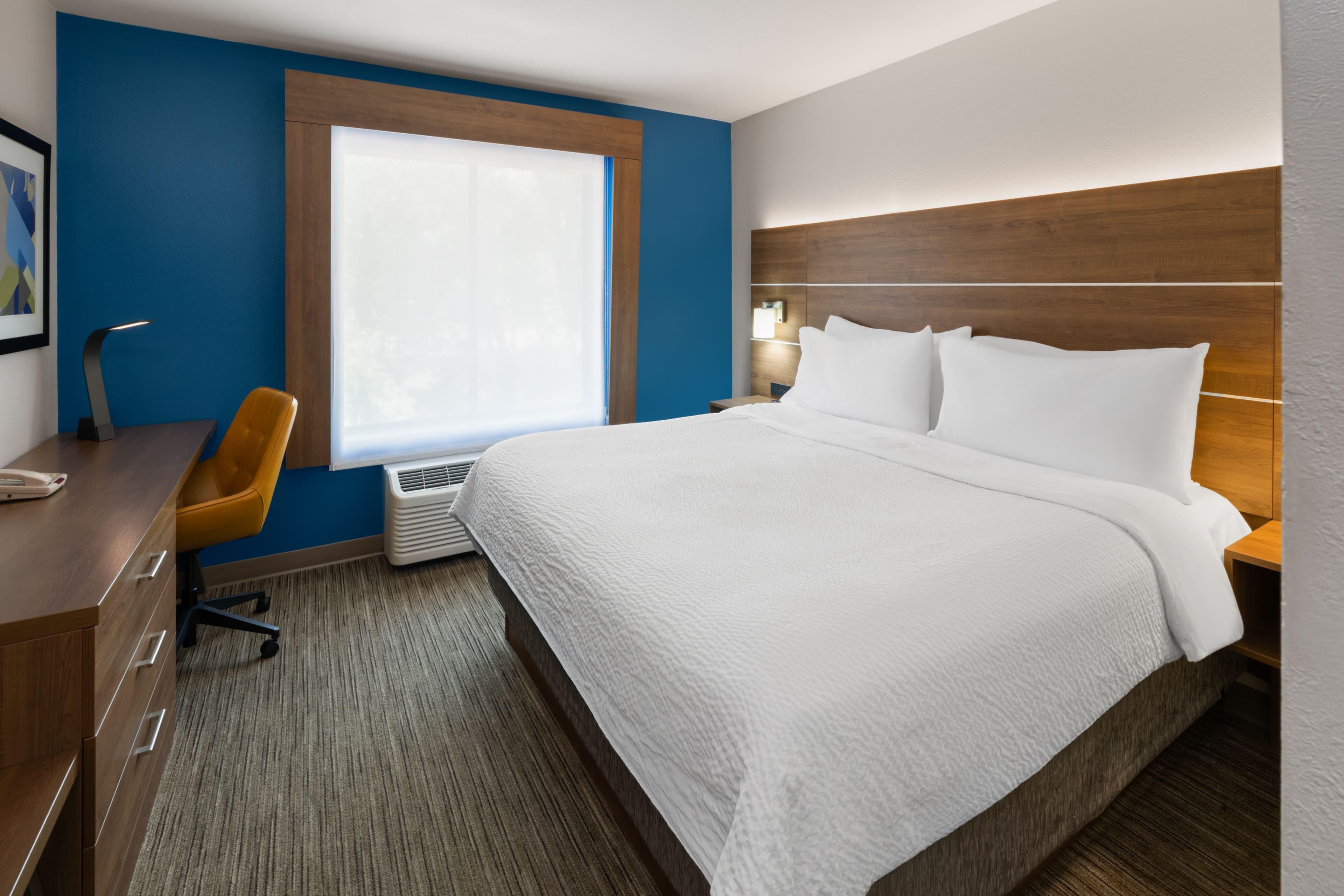 Holiday Inn Express Glenwood Springs (Aspen Area) — 5