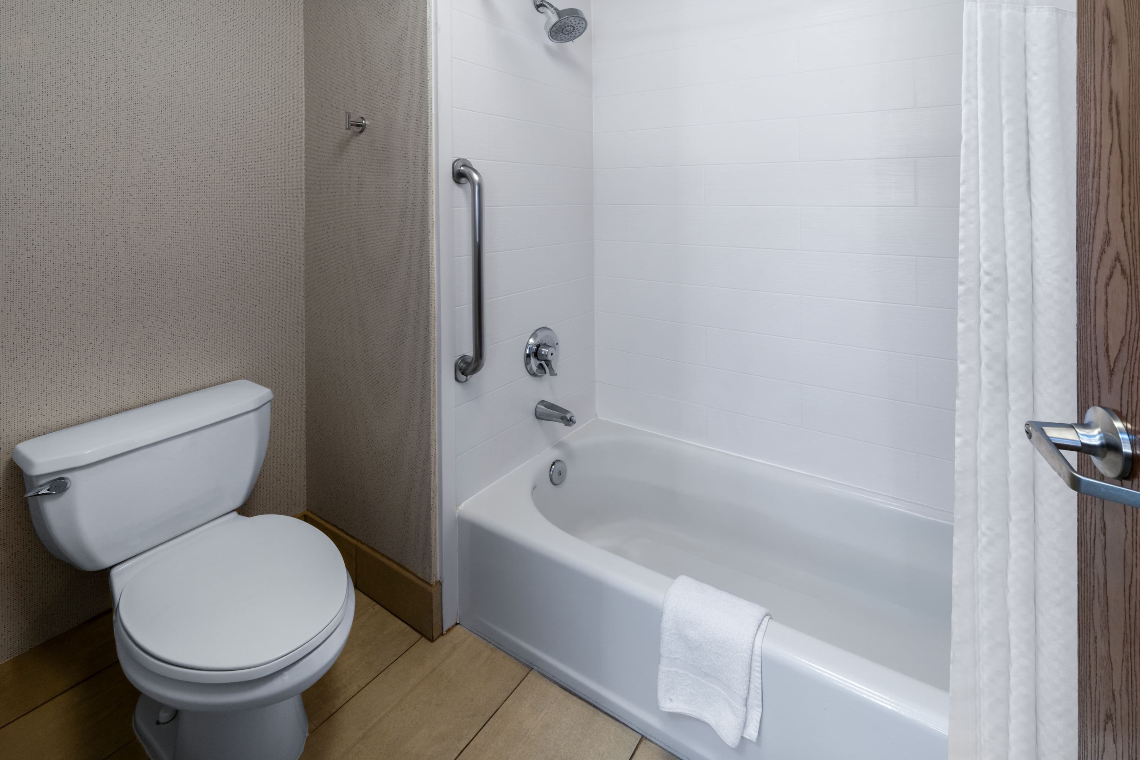 Holiday Inn Express Glenwood Springs (Aspen Area) — 4