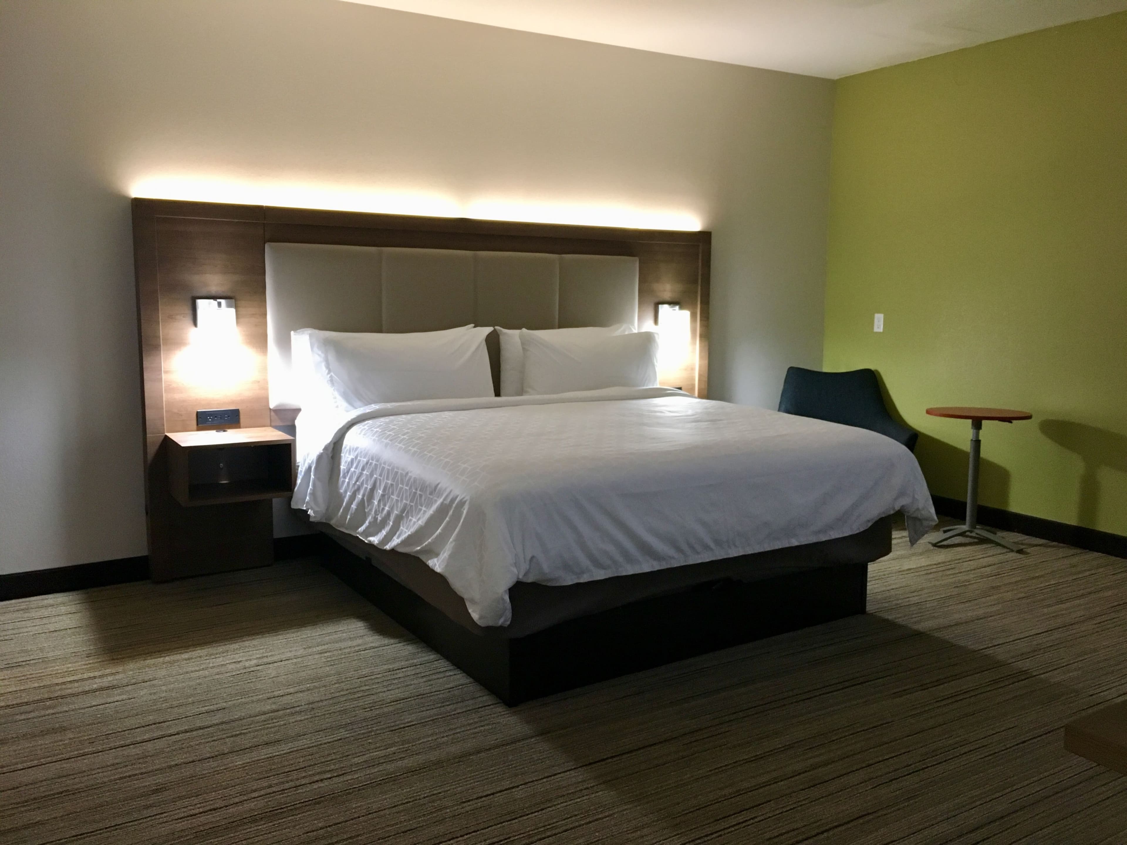 Holiday Inn Express Grand Island - Niagara Falls — 13