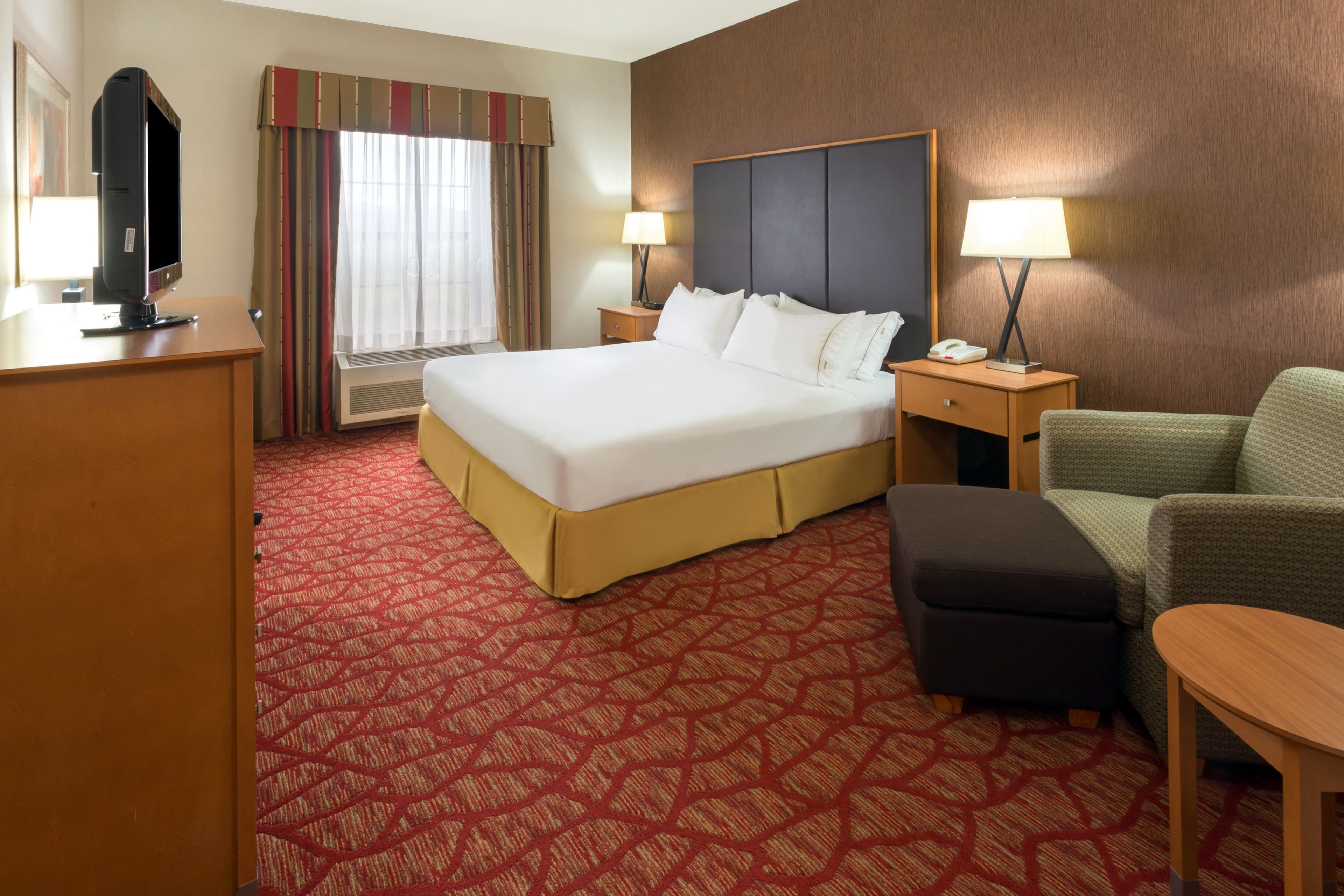 Holiday Inn Express Grants Pass — 12