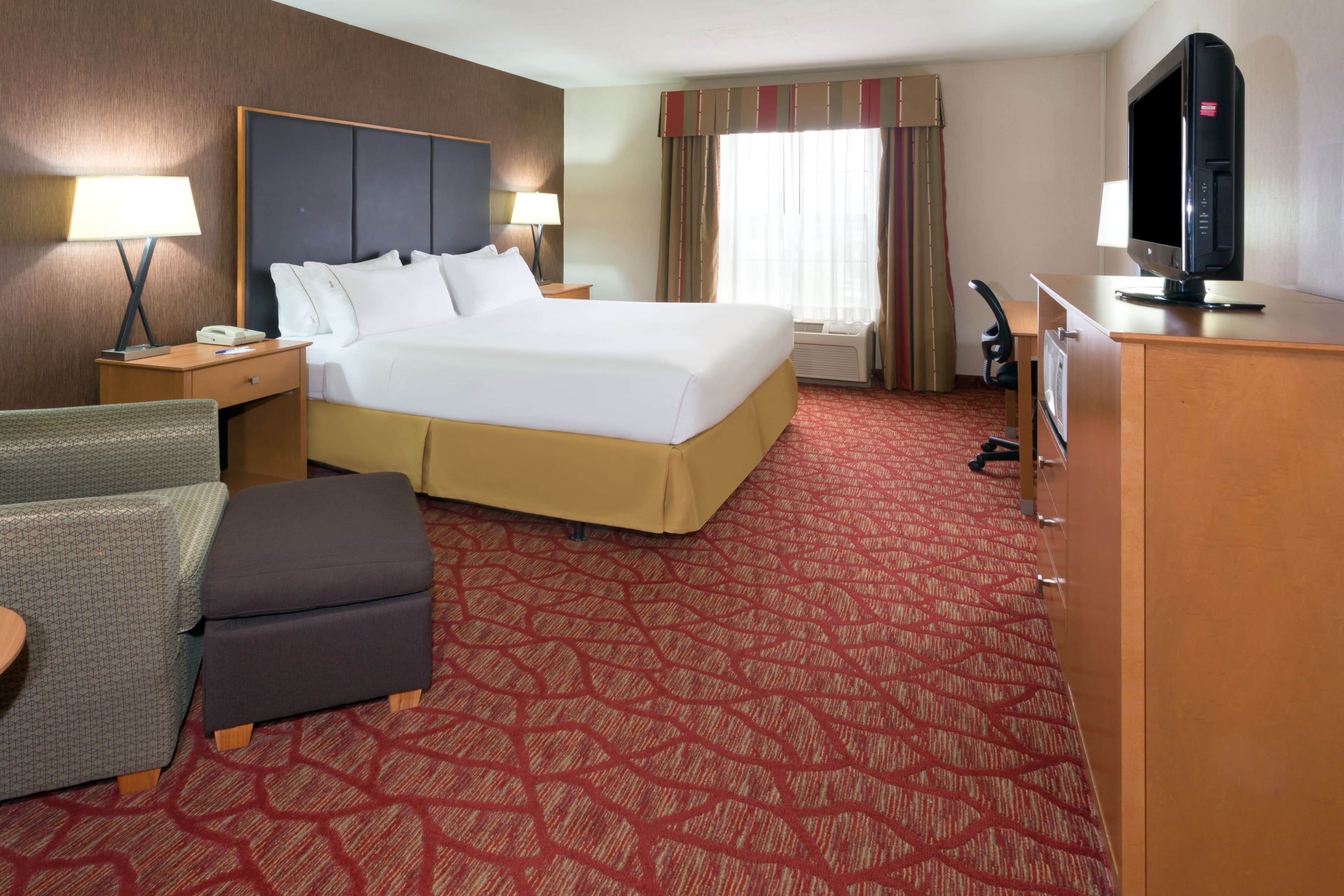 Holiday Inn Express Grants Pass — 6