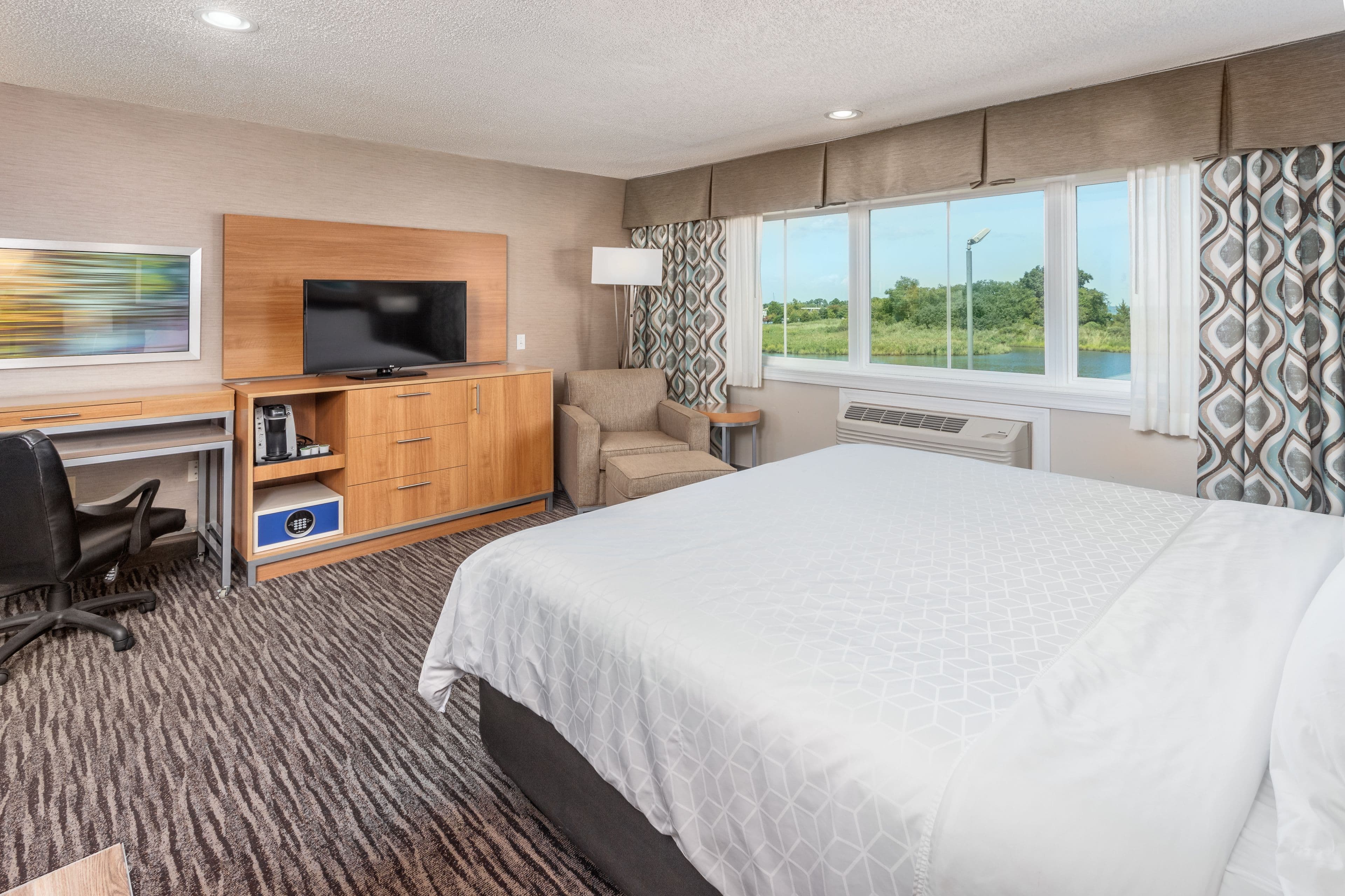 Holiday Inn Express Annapolis East-Kent Island - Image 5