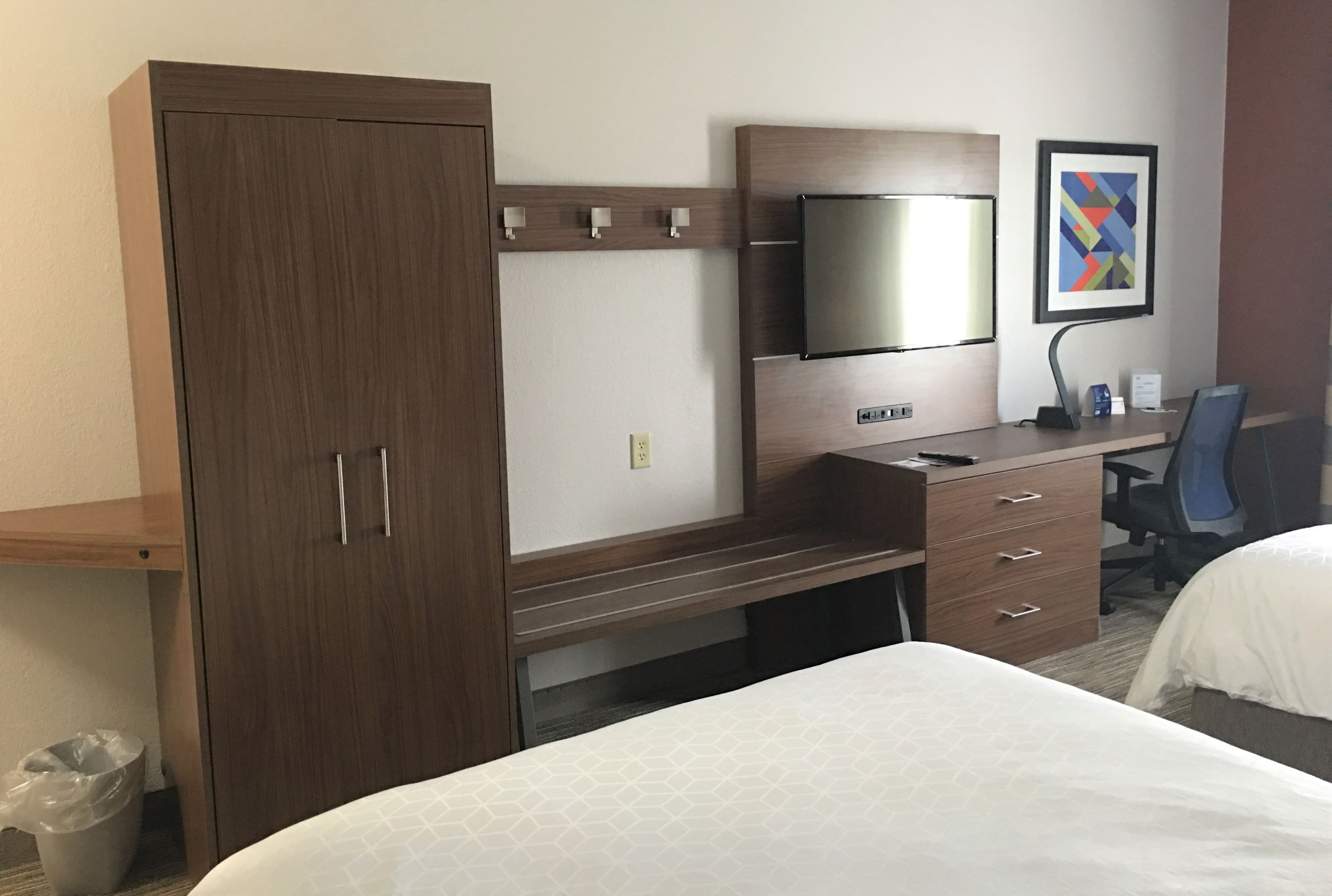 Holiday Inn Express Greensburg — 22