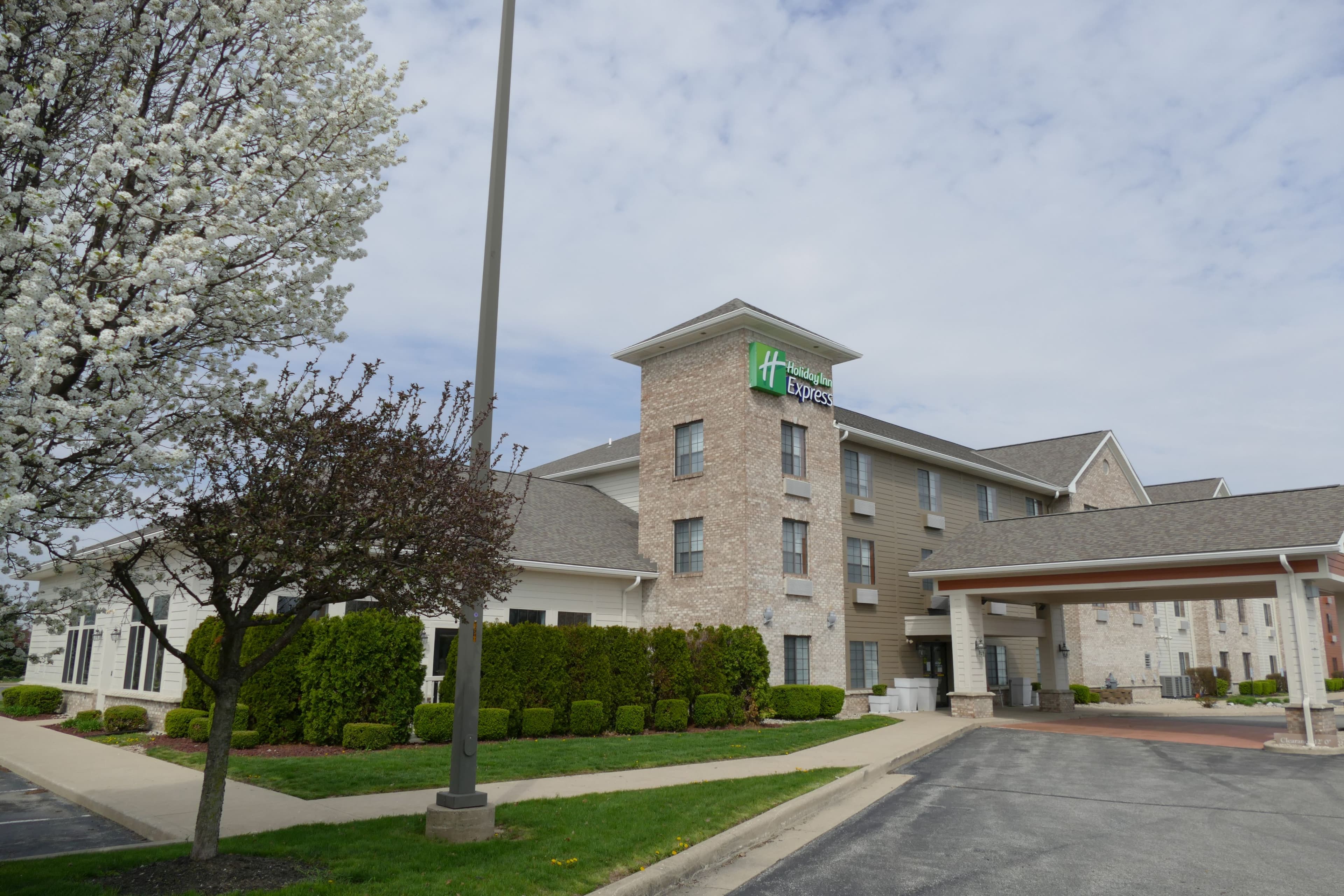 Holiday Inn Express Greensburg - Image 1
