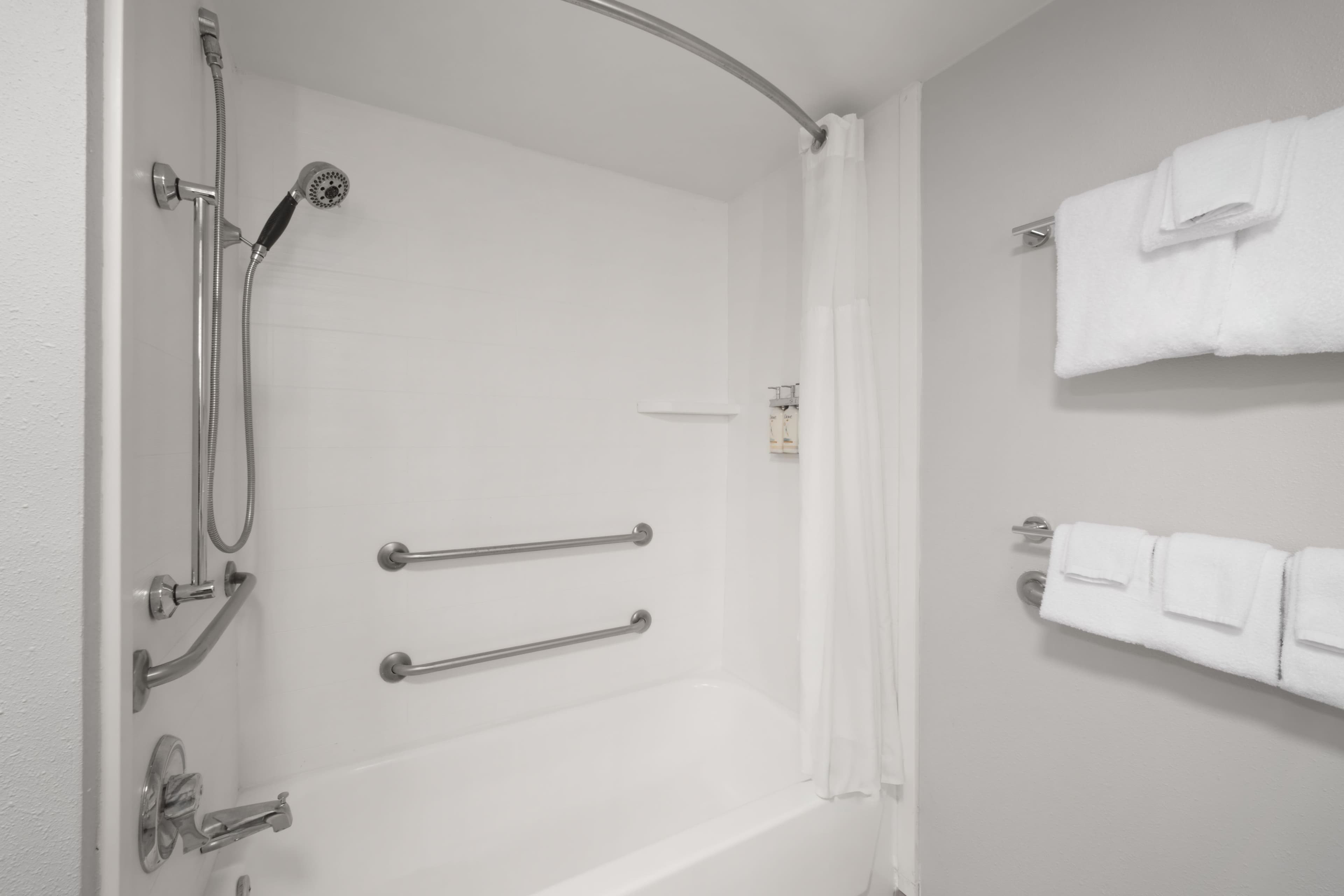 Holiday Inn Express Greenville — 29