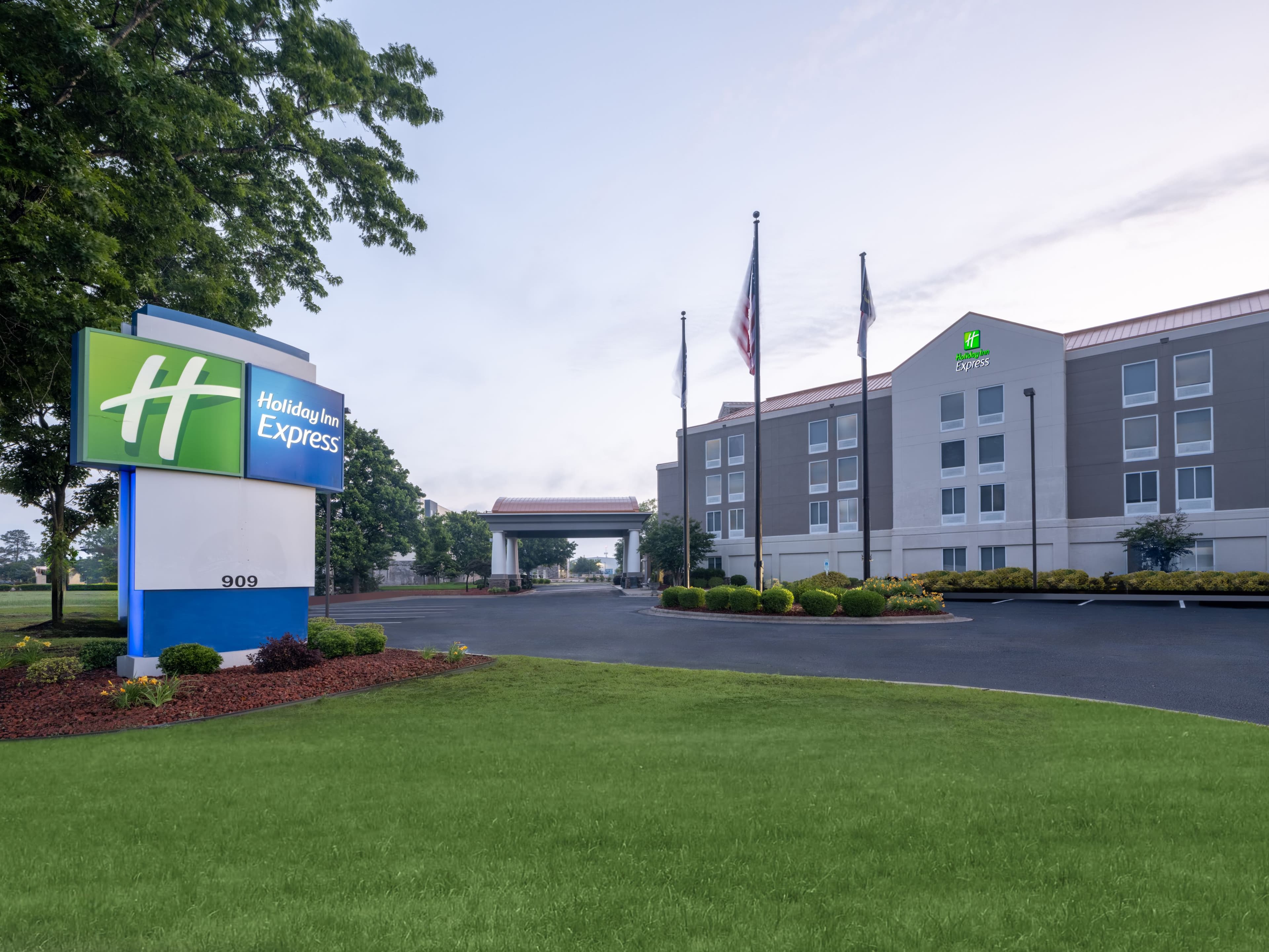 Holiday Inn Express Greenville - Image 1