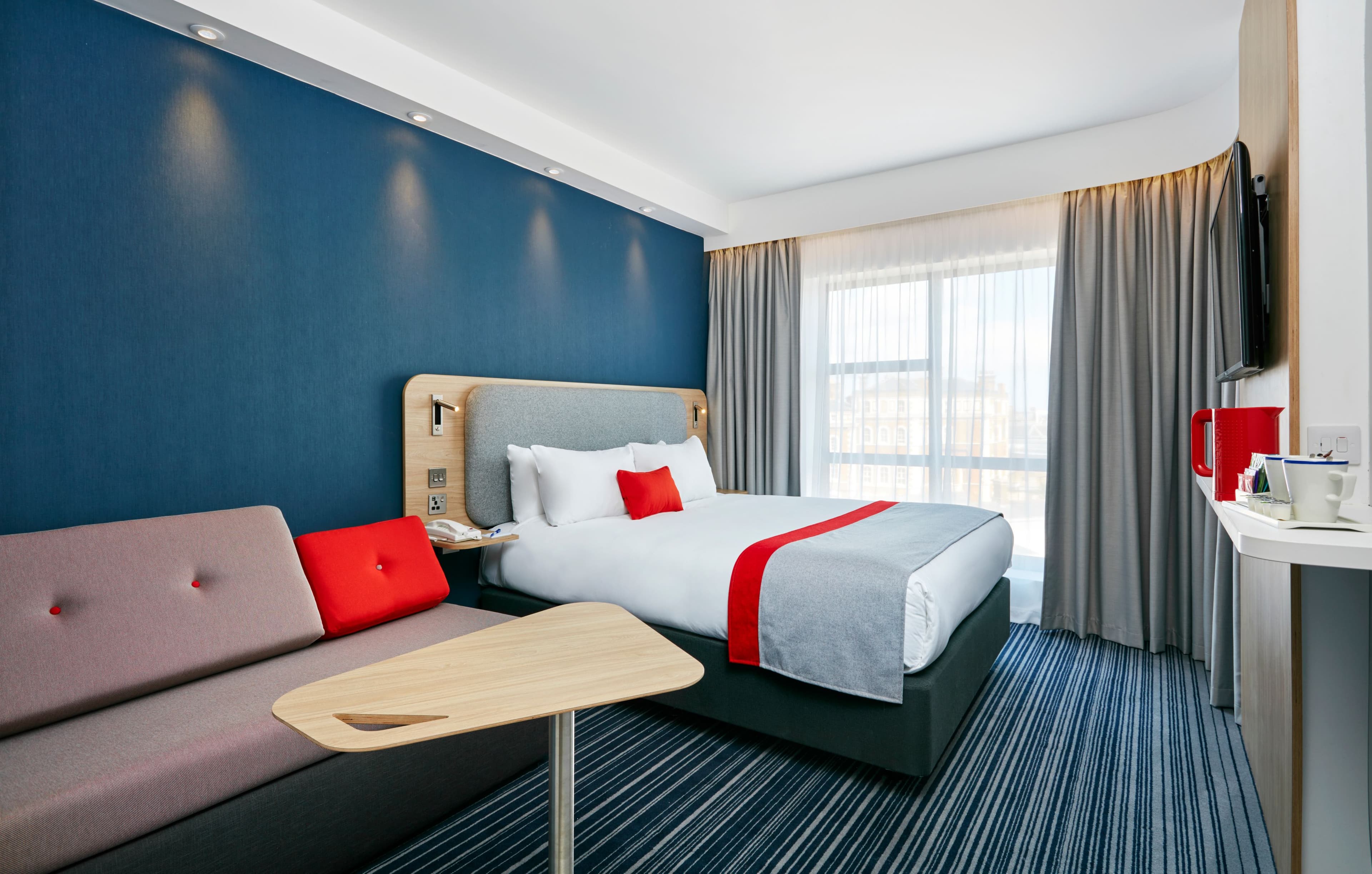 Holiday Inn Express Grimsby - Image 4