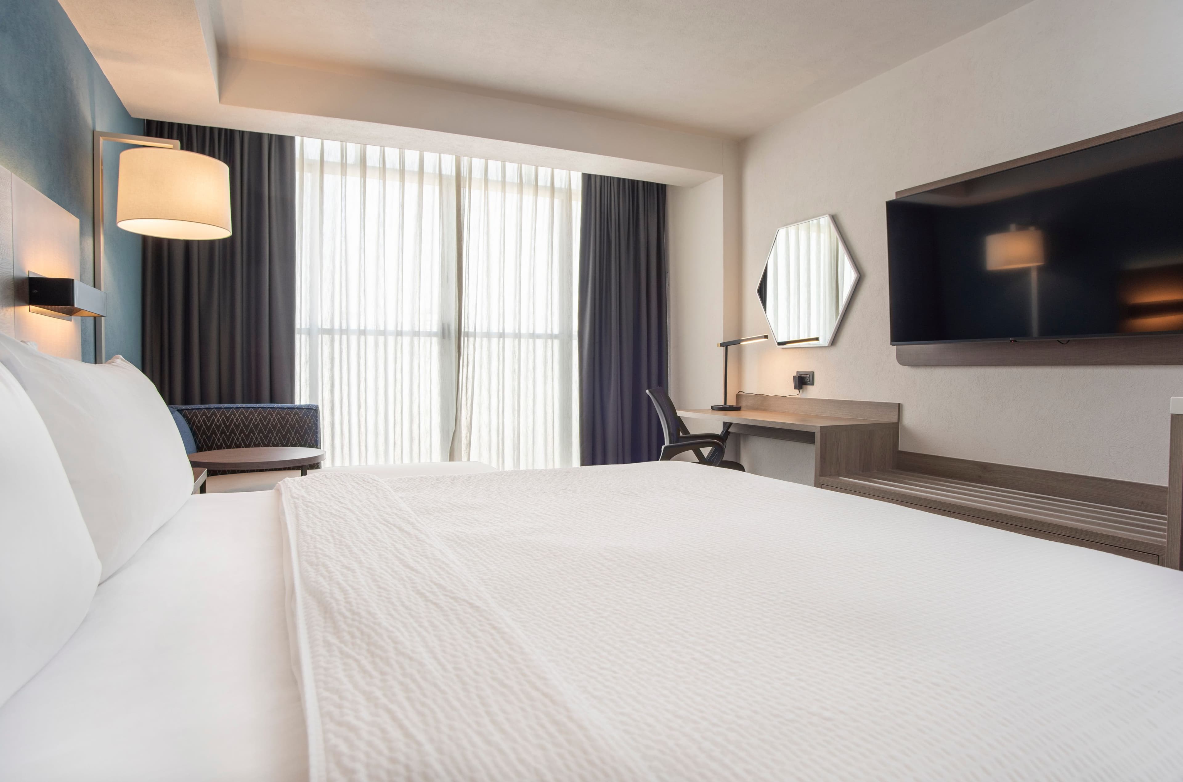 Holiday Inn Express Guadalajara Expo - Image 4