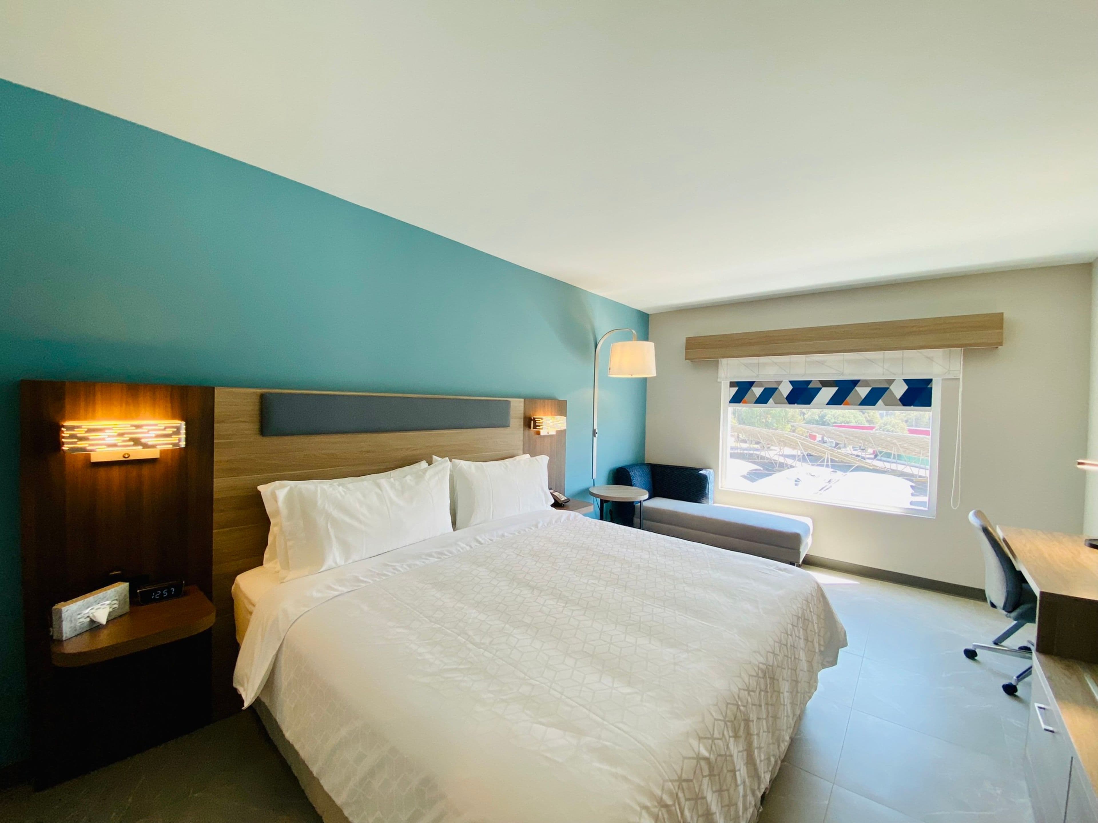 Holiday Inn Express Guadalajara Vallarta Poniente - Image 3
