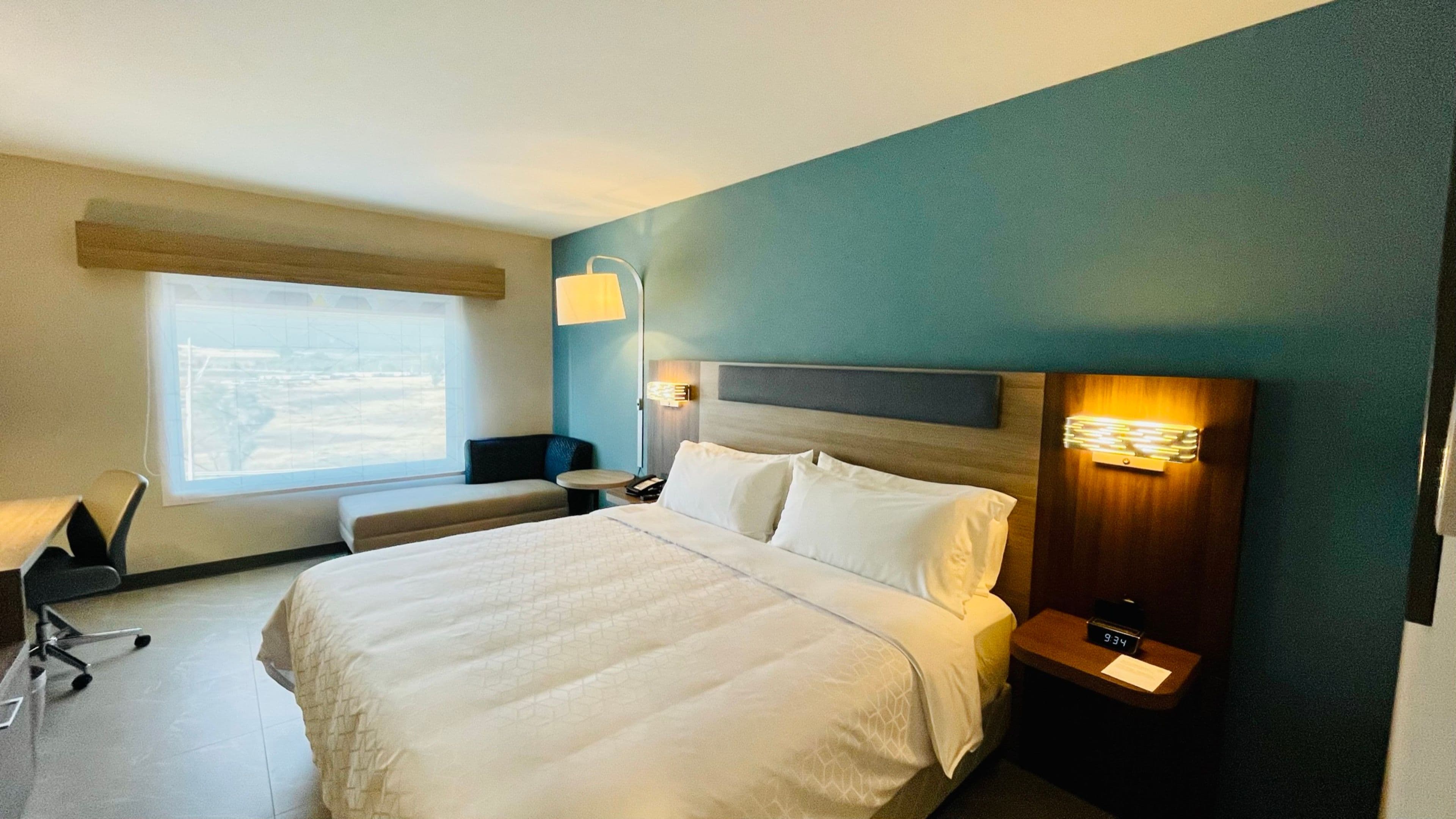 Holiday Inn Express Guadalajara Vallarta Poniente - Image 2