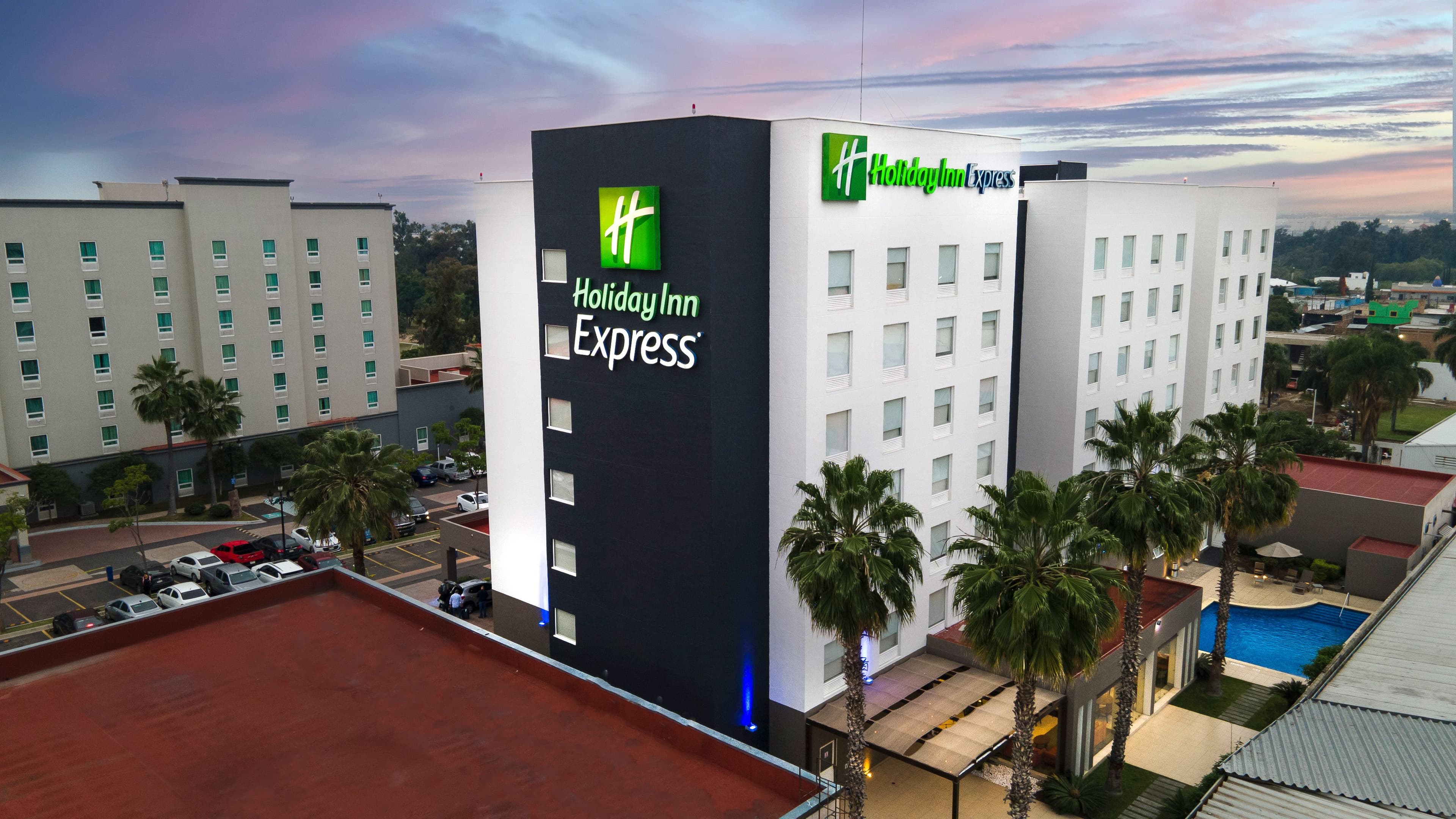 Holiday Inn Express Guadalajara Aeropuerto - Image 1