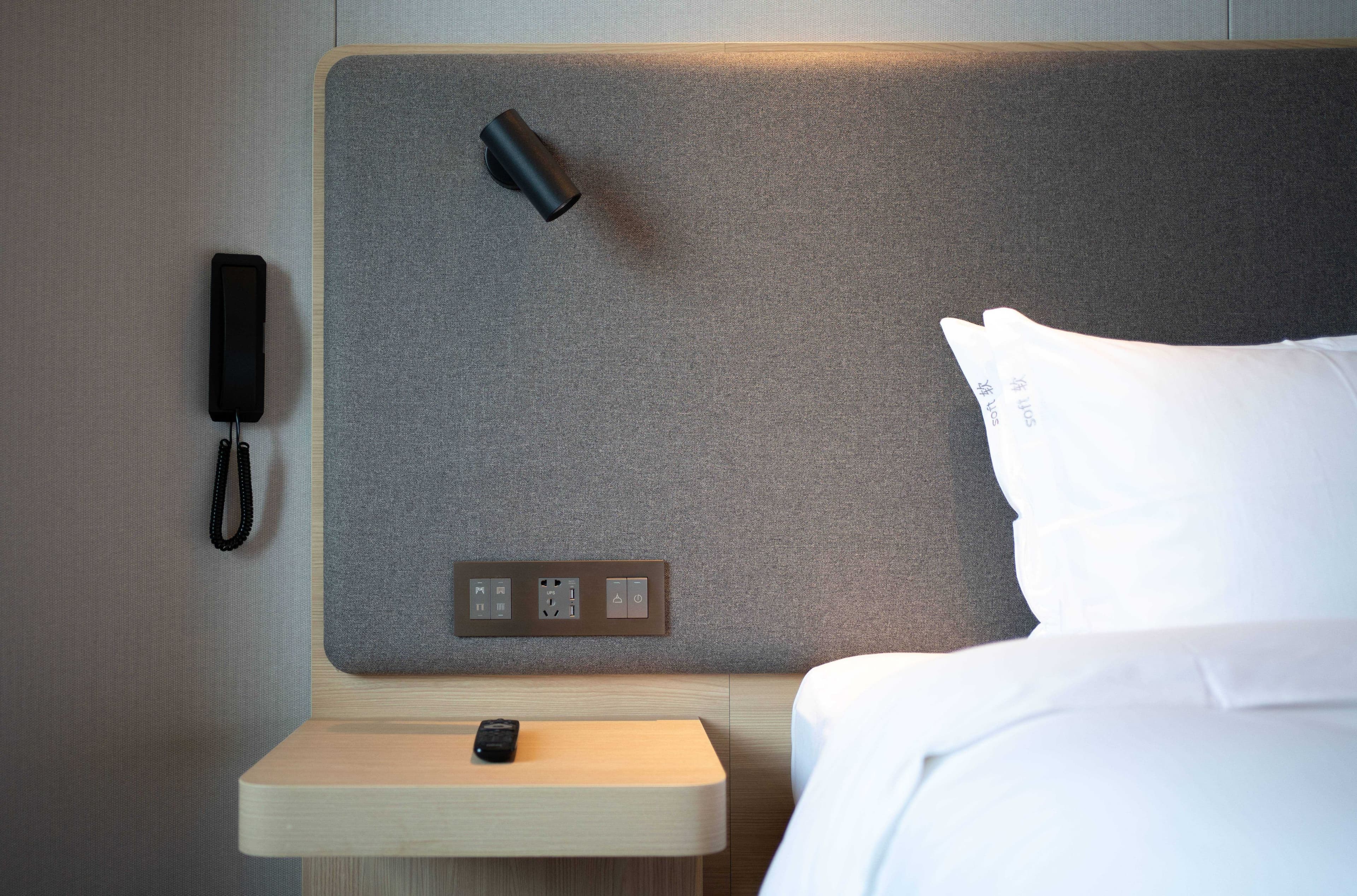 Holiday Inn Express Guangzhou Panyu - Image 2