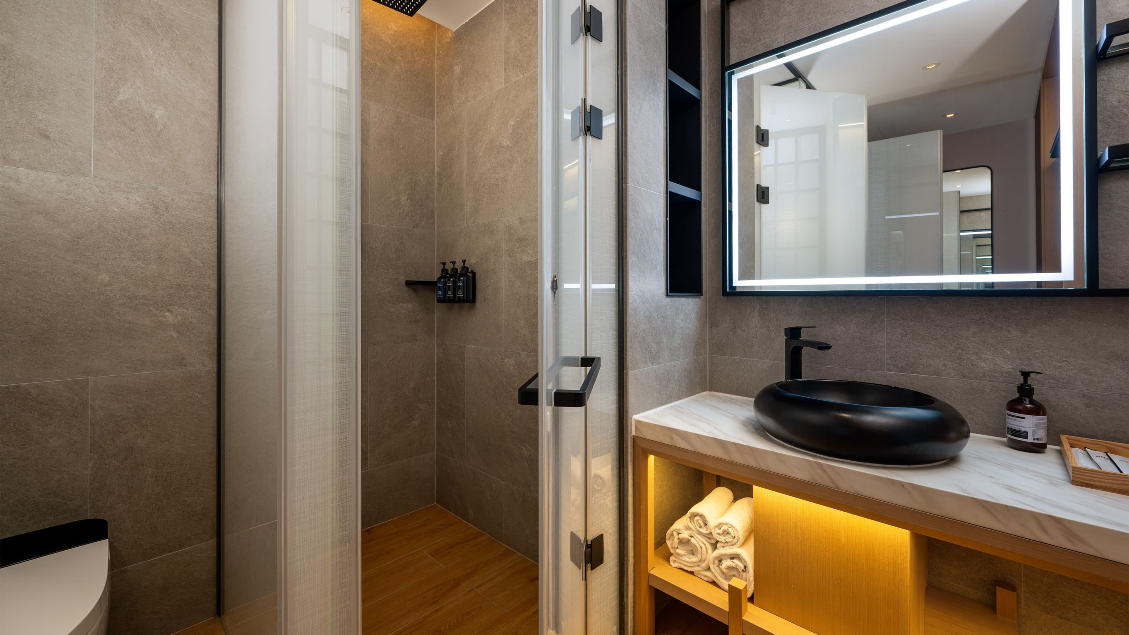 Holiday Inn Express Guangzhou Baiyun Airport T2 - Image 3