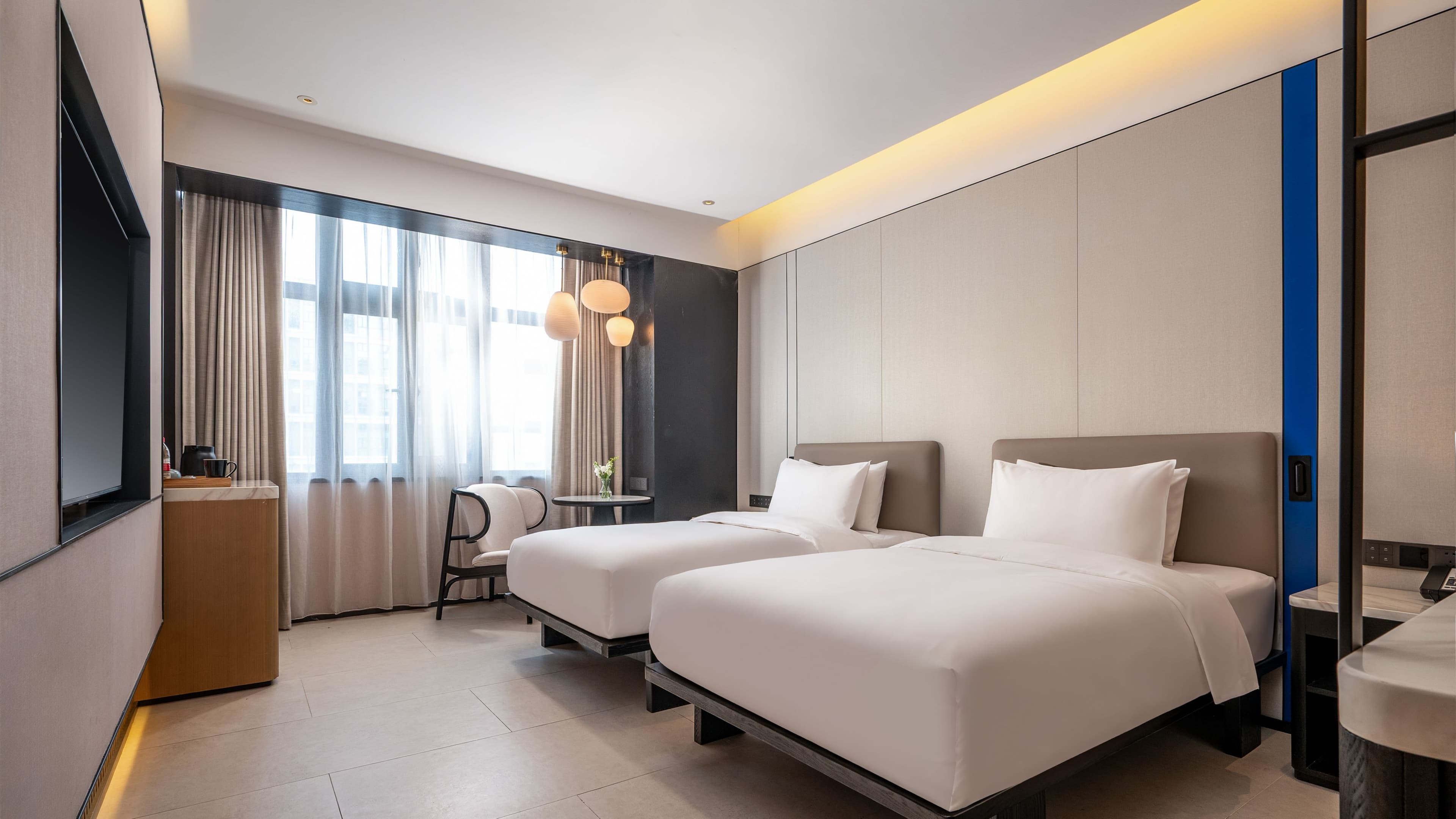 Holiday Inn Express Guangzhou Baiyun Airport T2 — 10