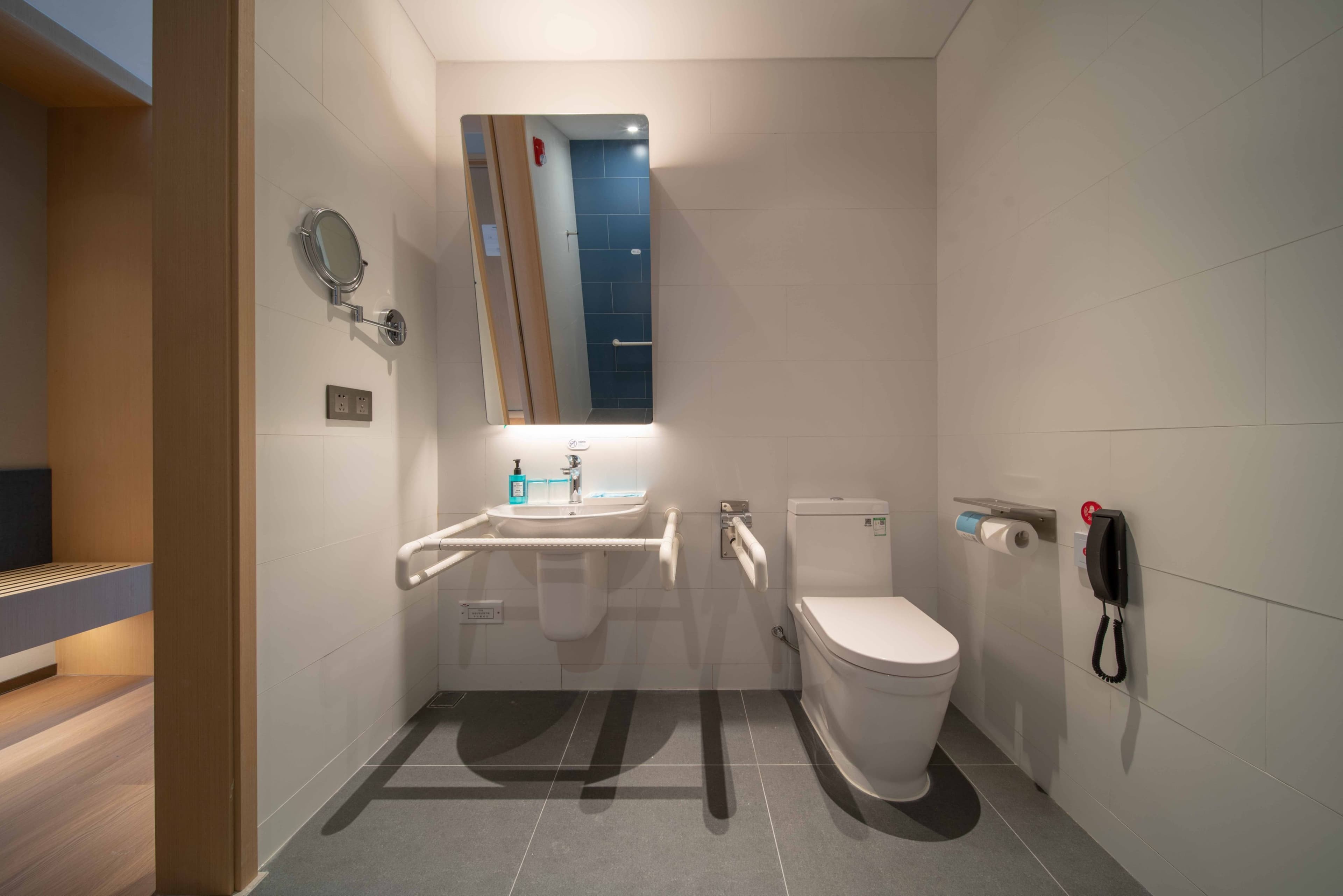 Holiday Inn Express Guangzhou Panyu — 37