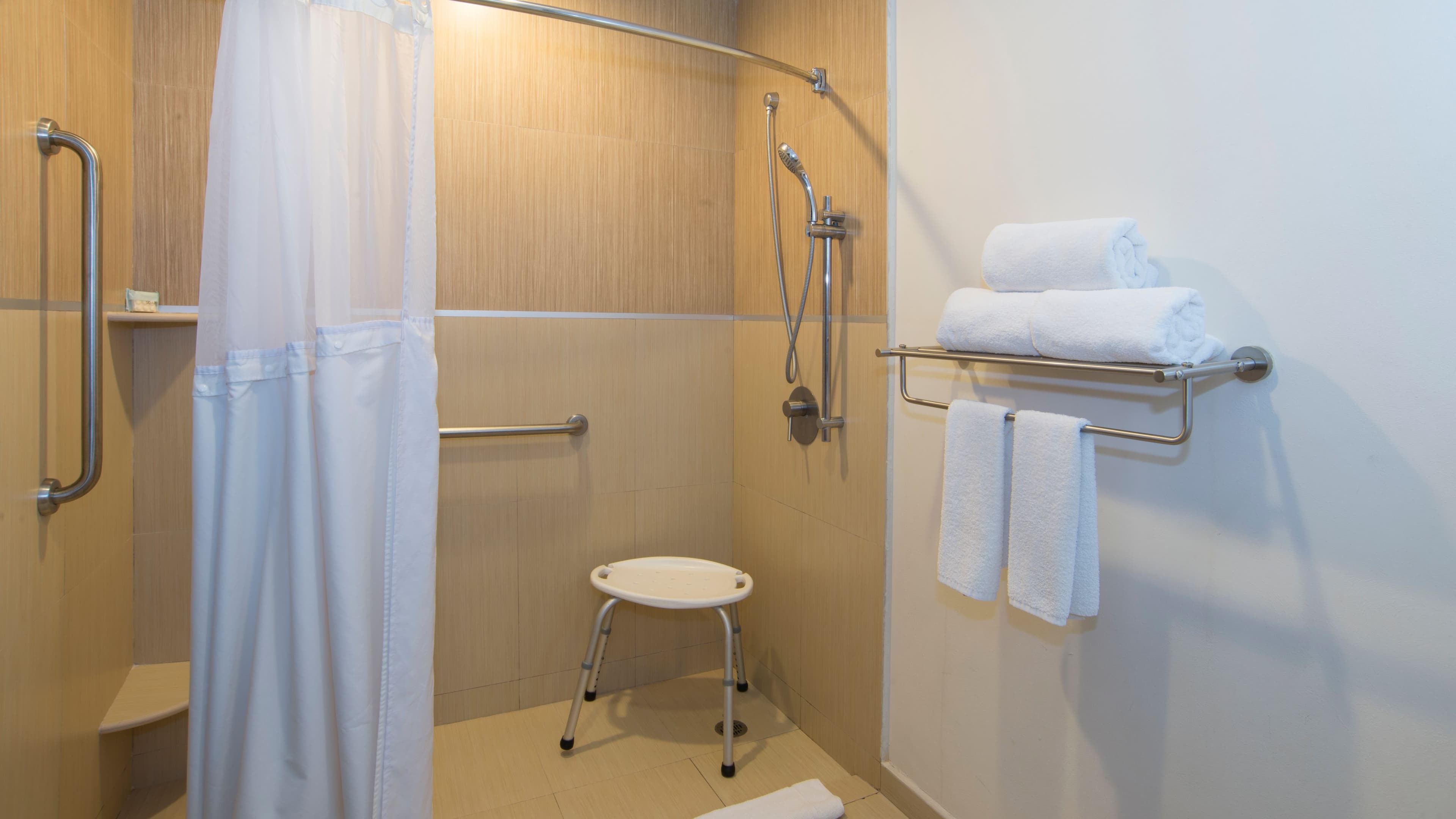 Holiday Inn Express Guaymas — 5