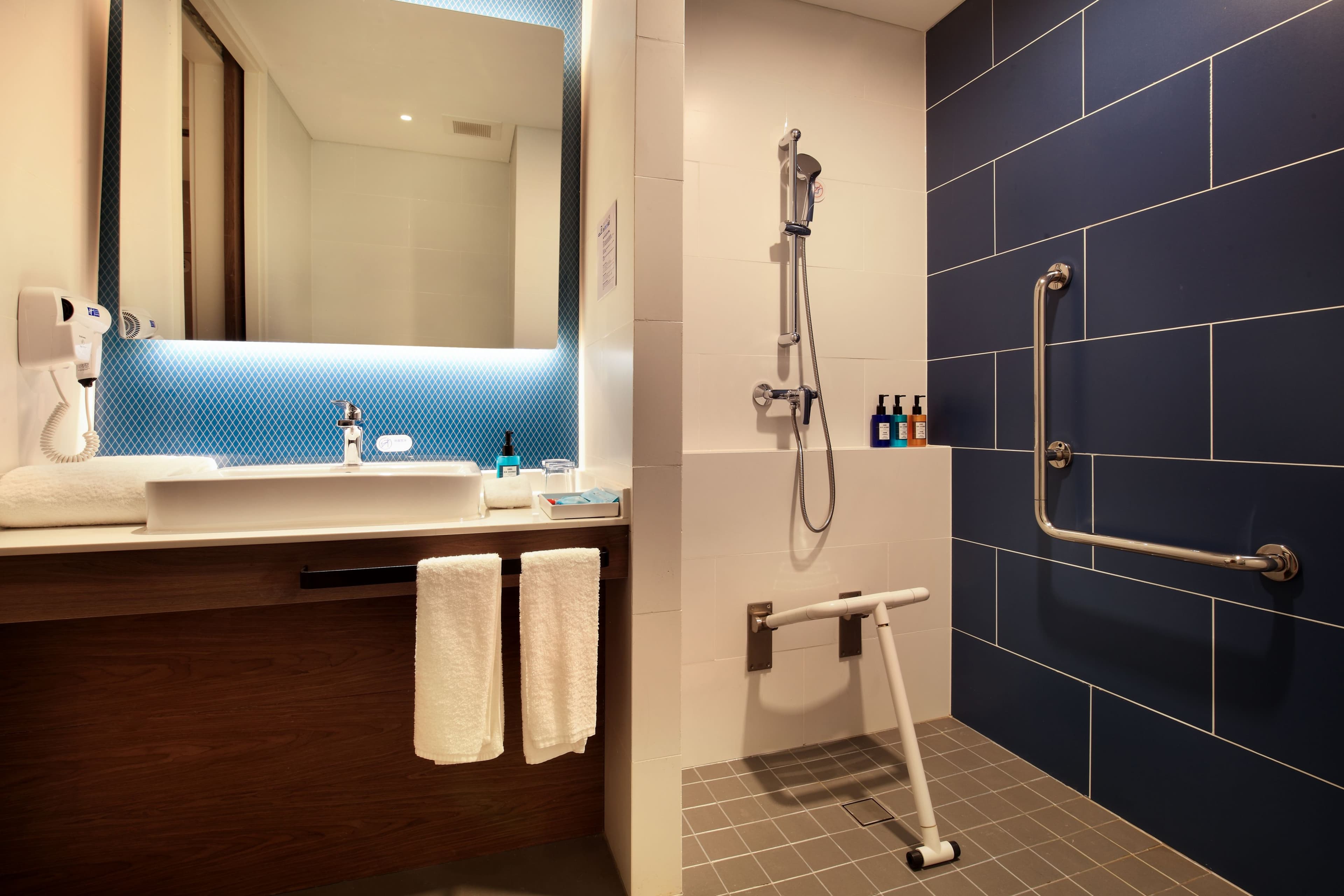 Holiday Inn Express Guilin City Center — 6