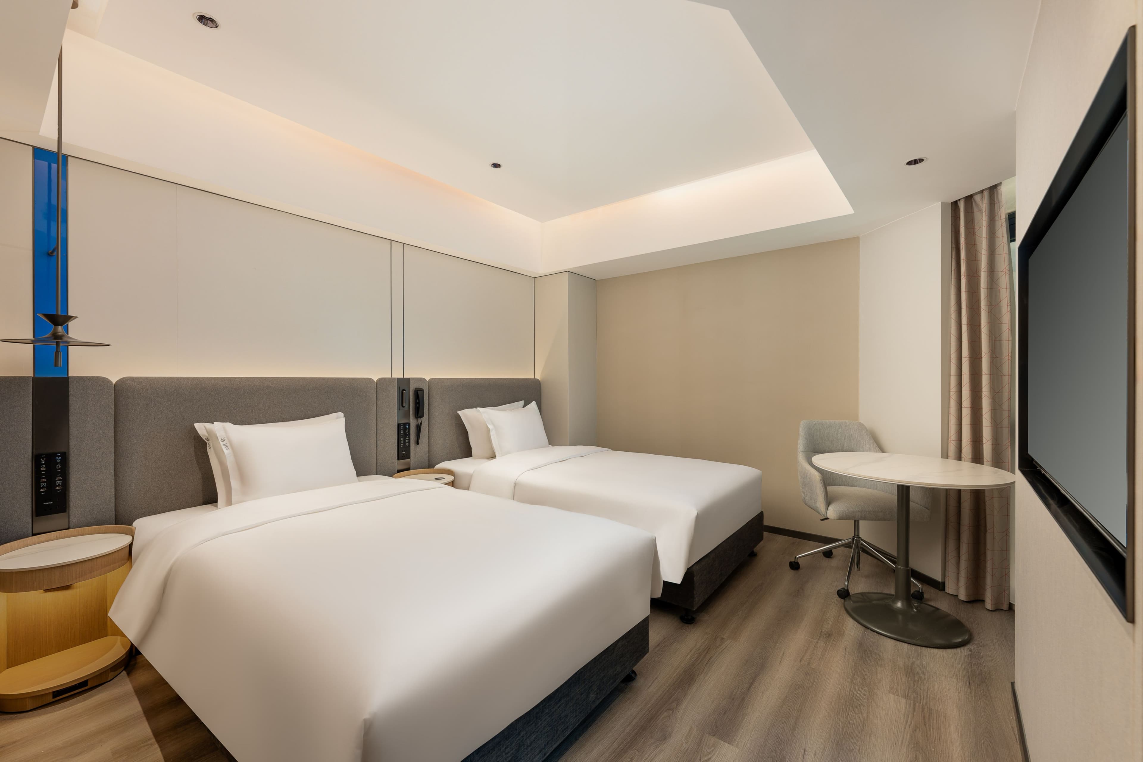 Holiday Inn Express Guiyang Downtown - Image 5