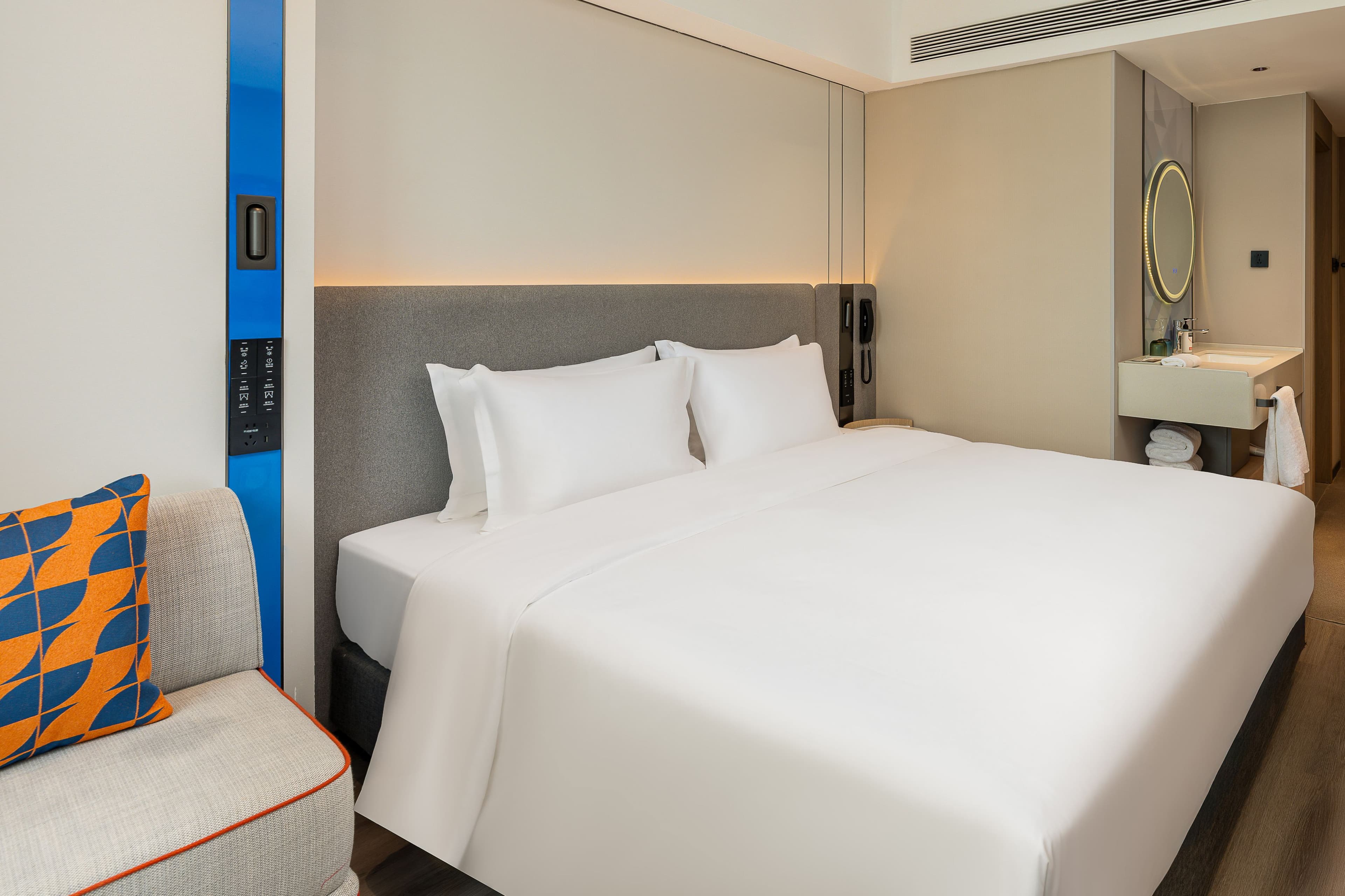 Holiday Inn Express Guiyang Downtown — 8