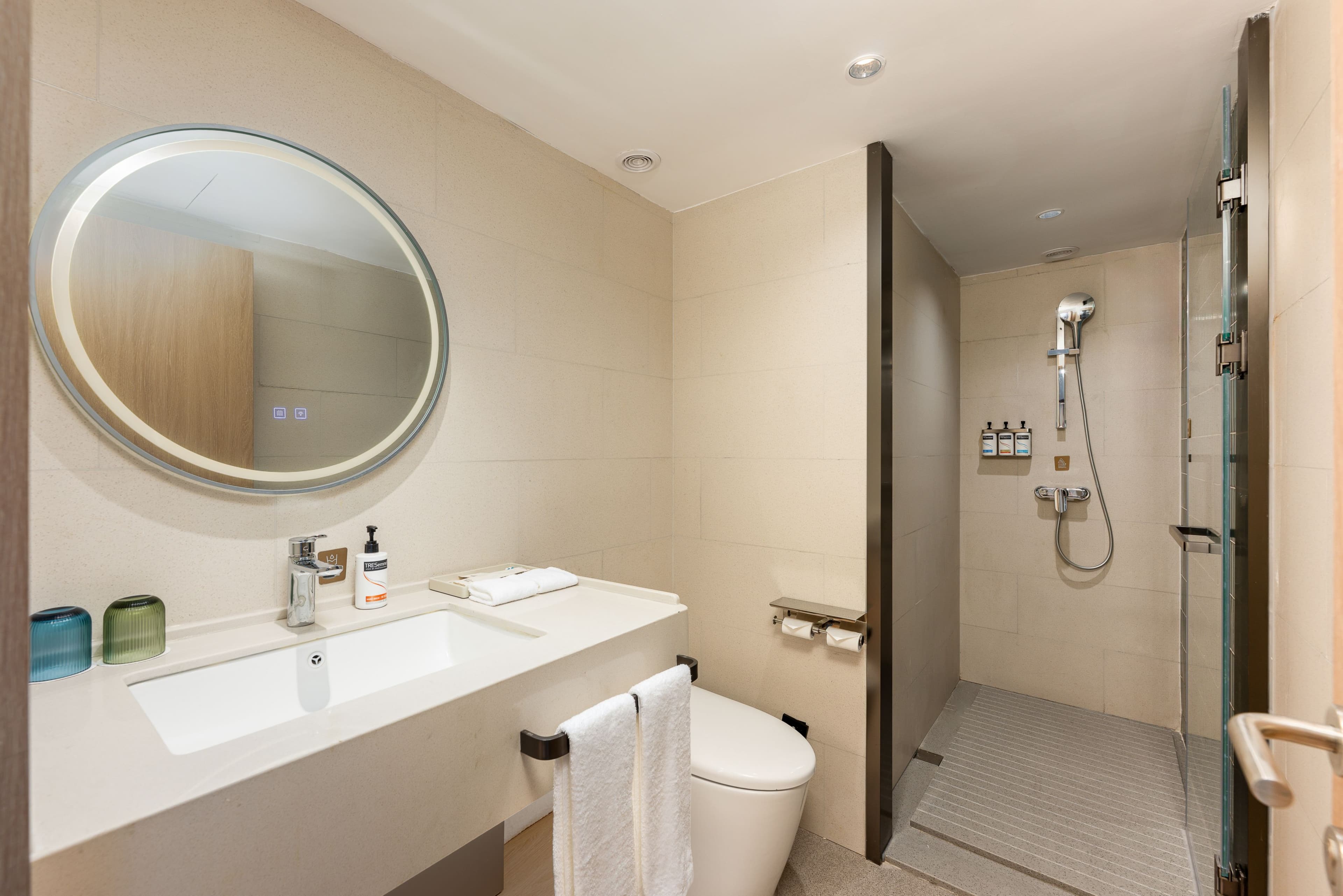 Holiday Inn Express Guiyang Downtown — 7