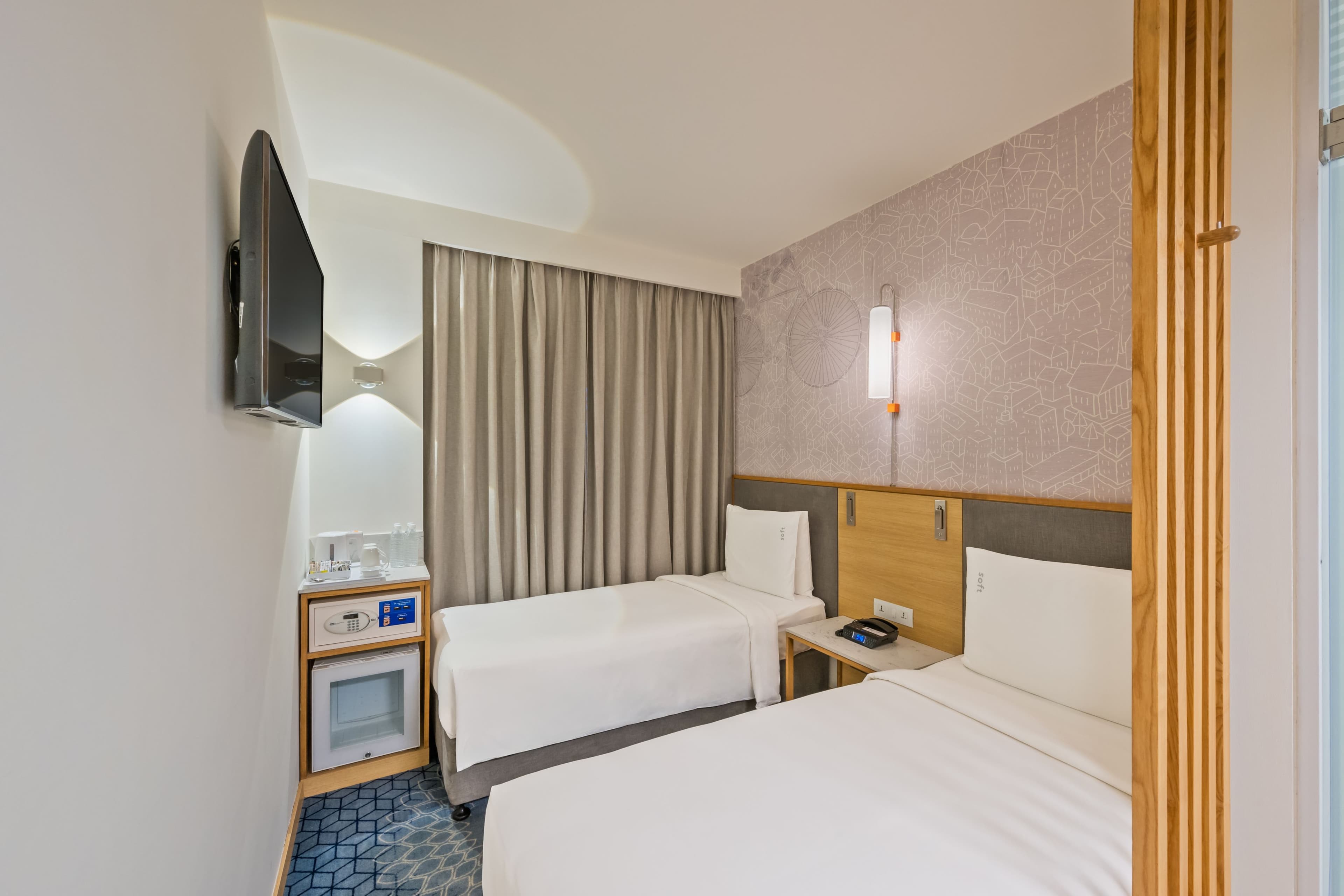 Holiday Inn Express Gurugram Sector 50 — 23