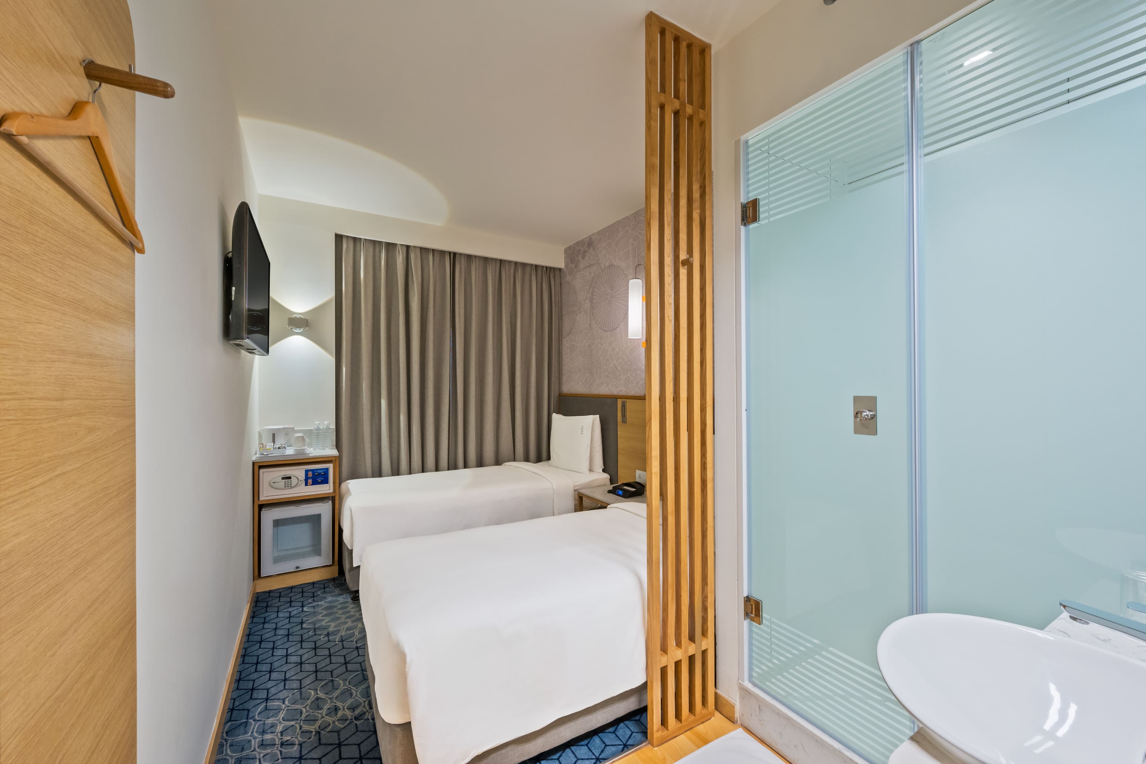 Holiday Inn Express Gurugram Sector 50 — 28