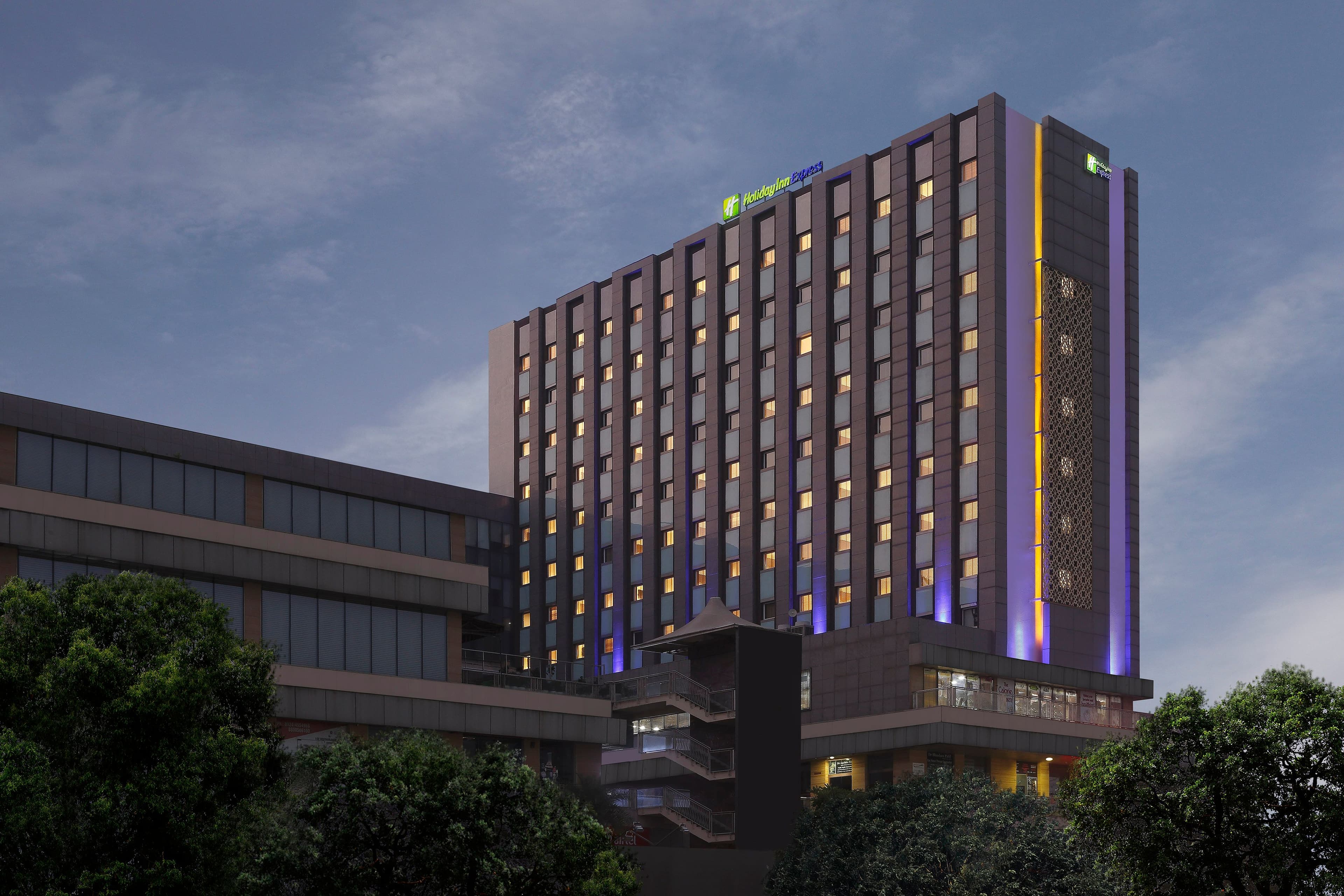 Holiday Inn Express Gurugram Sector 50 - Image 1