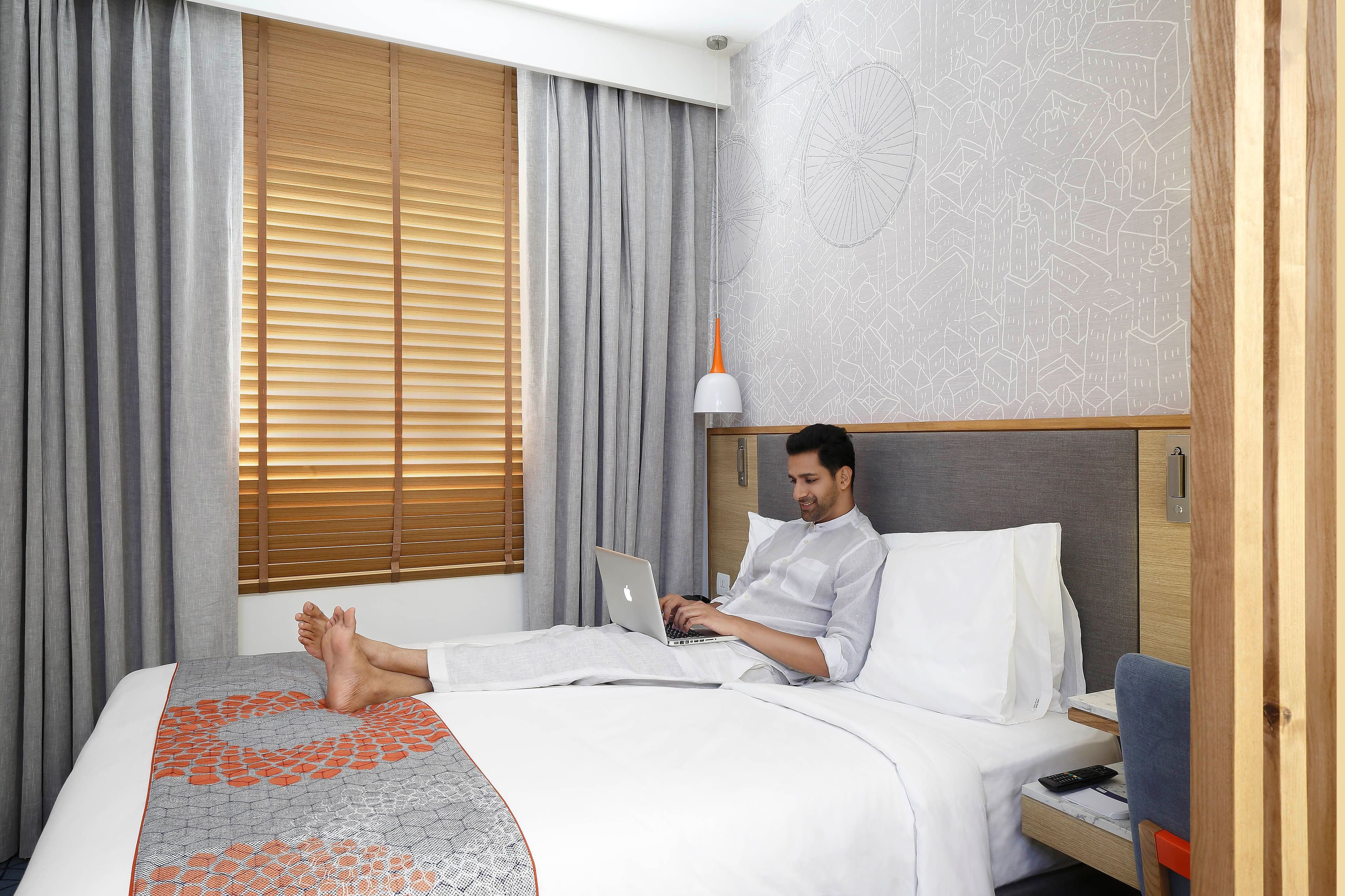Holiday Inn Express Gurugram Sector 50 - Image 2