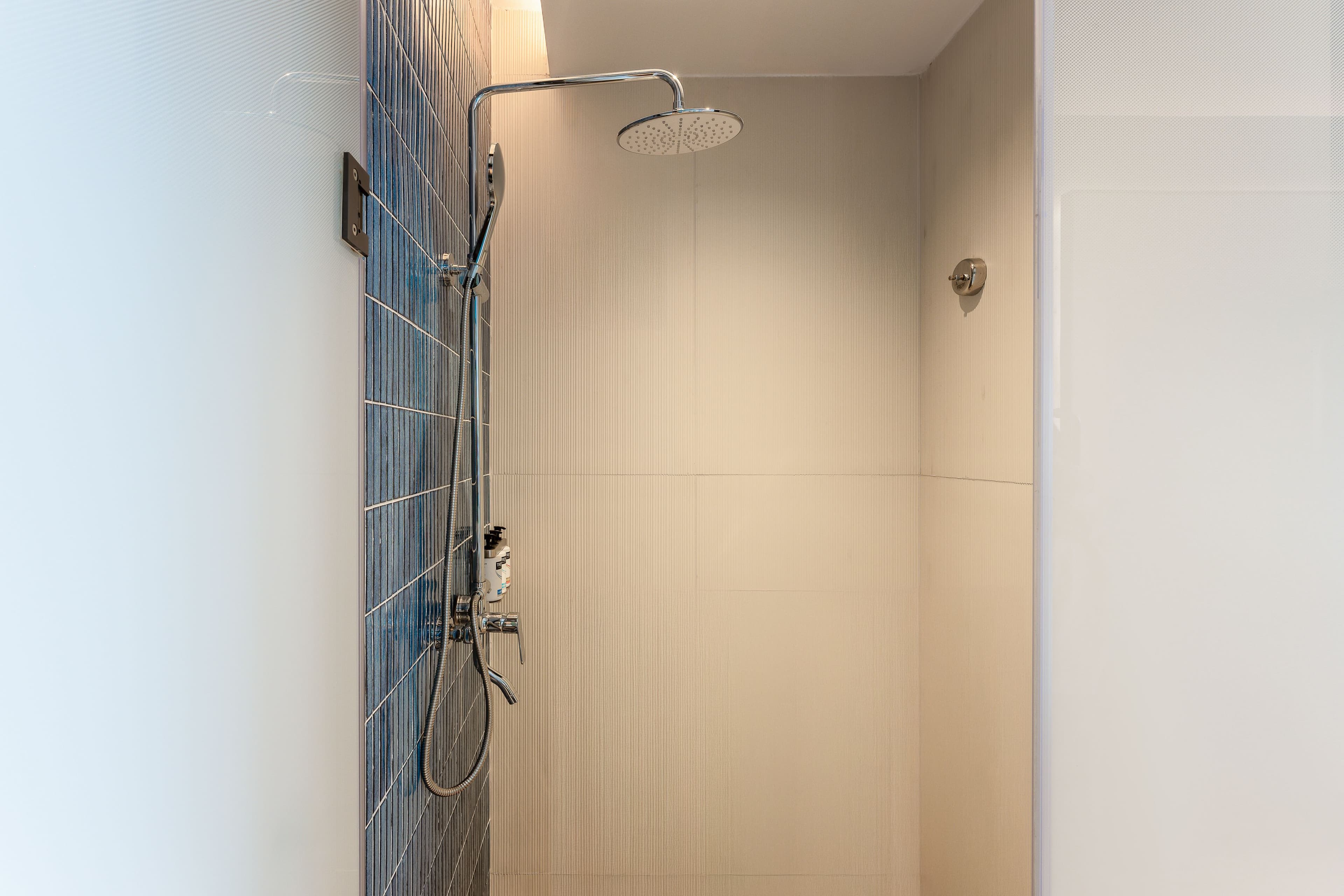 Holiday Inn Express Haikou World Trade Center — 15