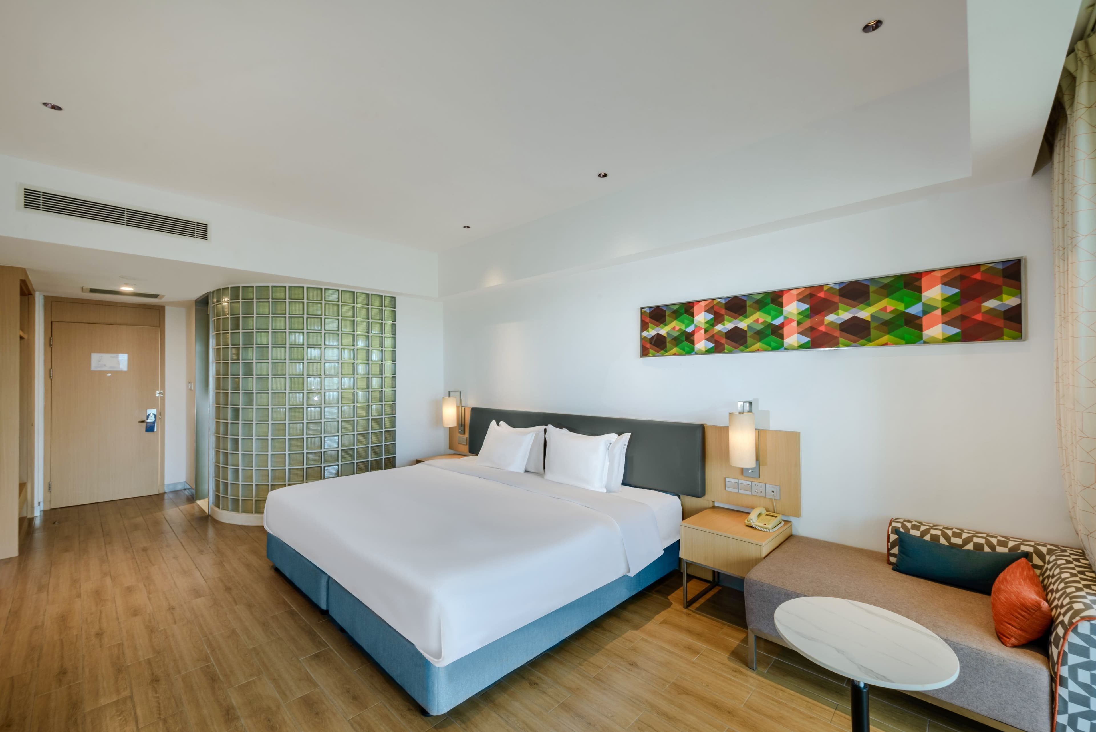 Holiday Inn Express Haikou West Coast — 12