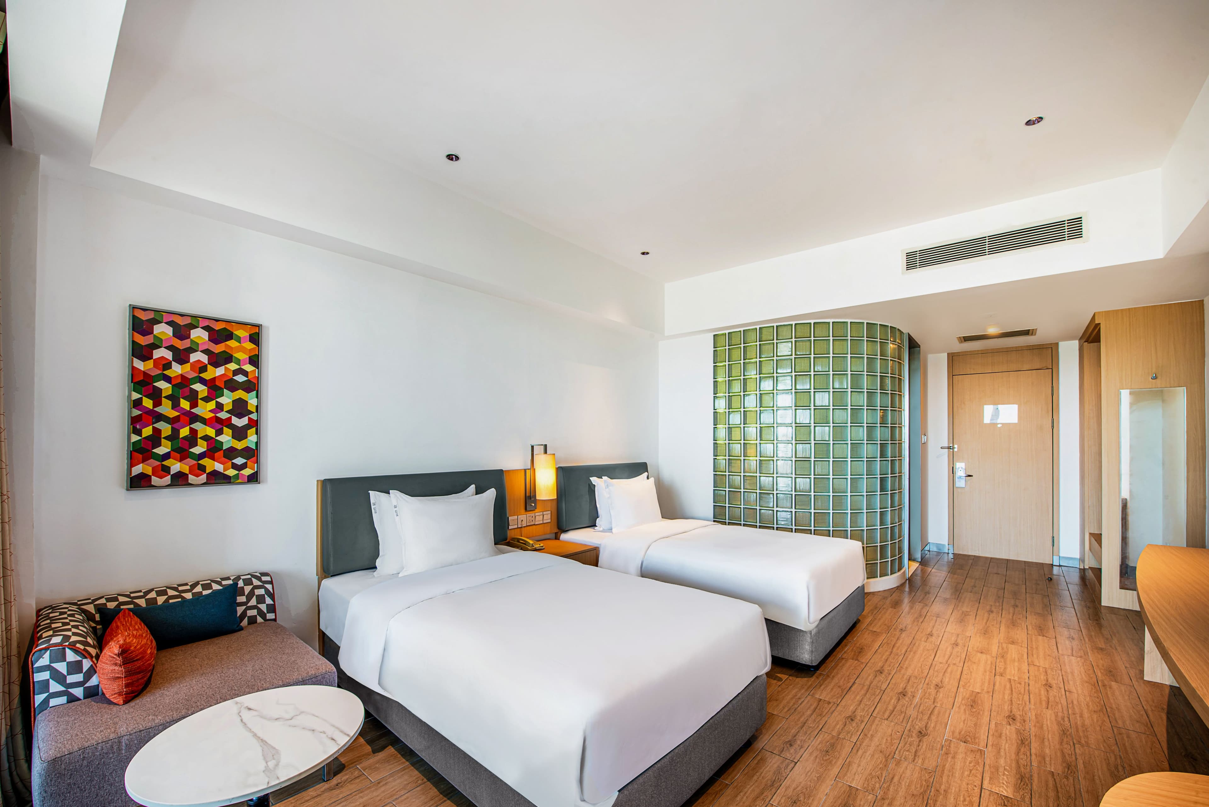 Holiday Inn Express Haikou West Coast — 18