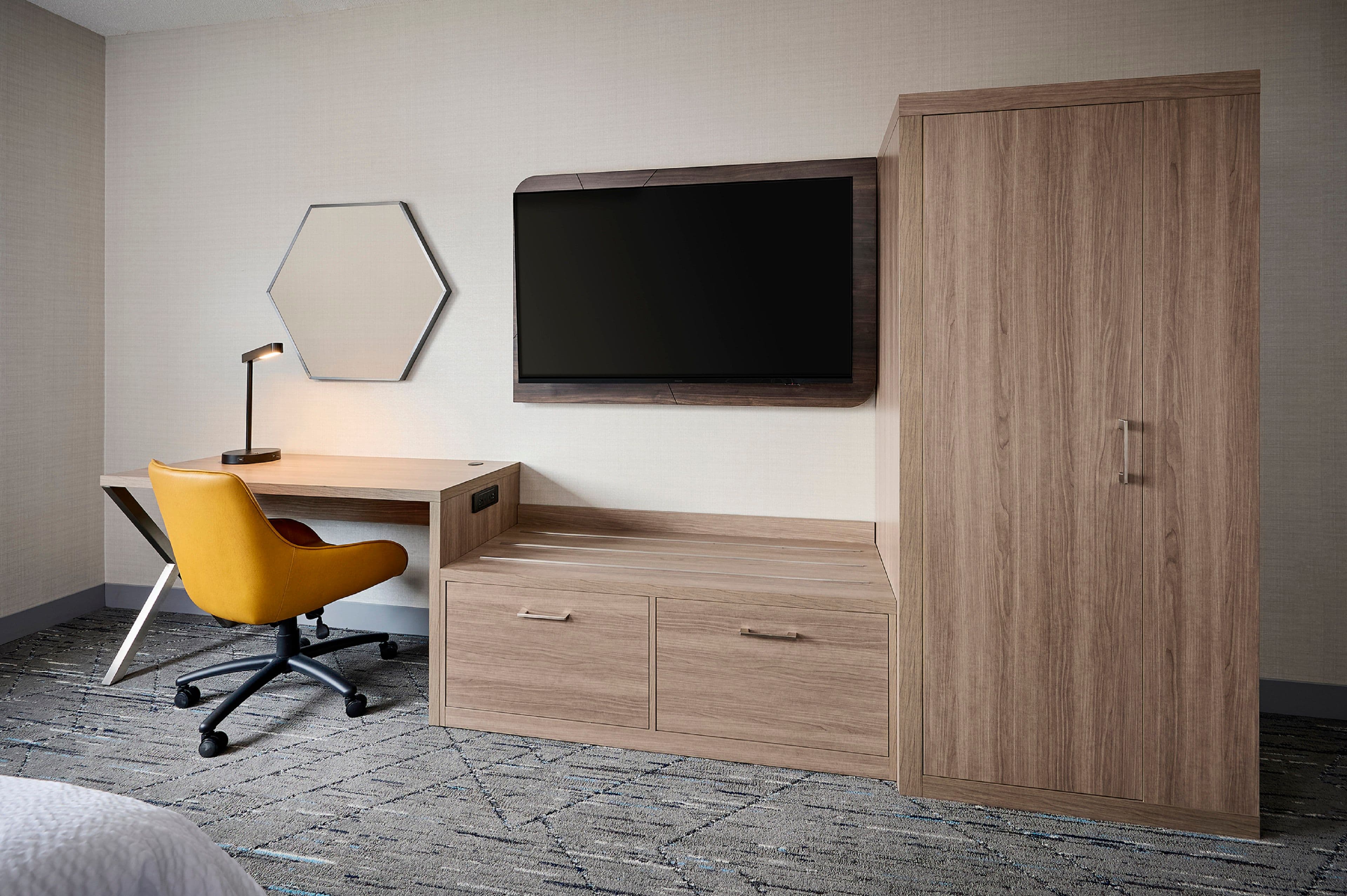 Holiday Inn Express Hamilton - Upper James — 17