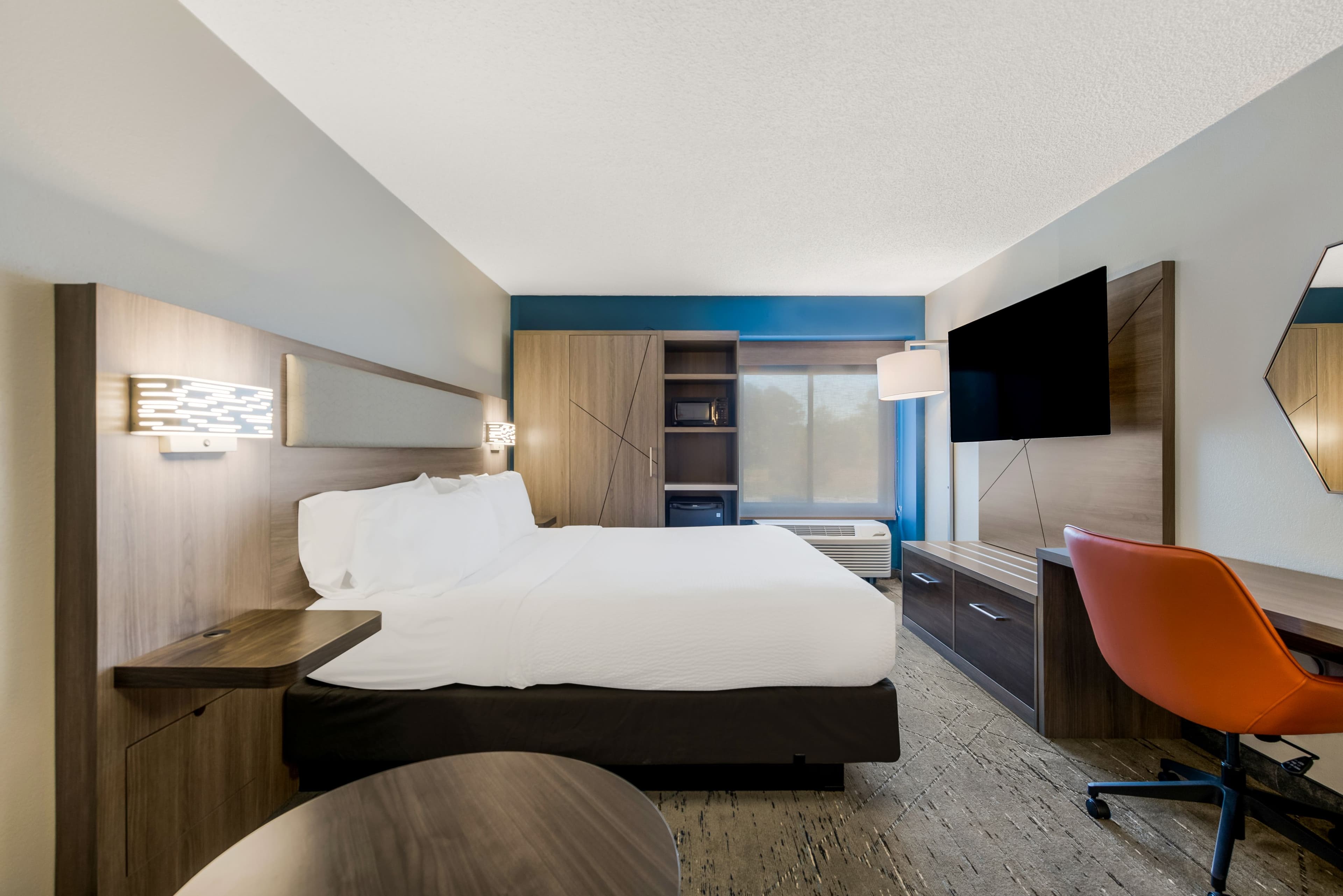Holiday Inn Express Hampton - Coliseum Central — 2