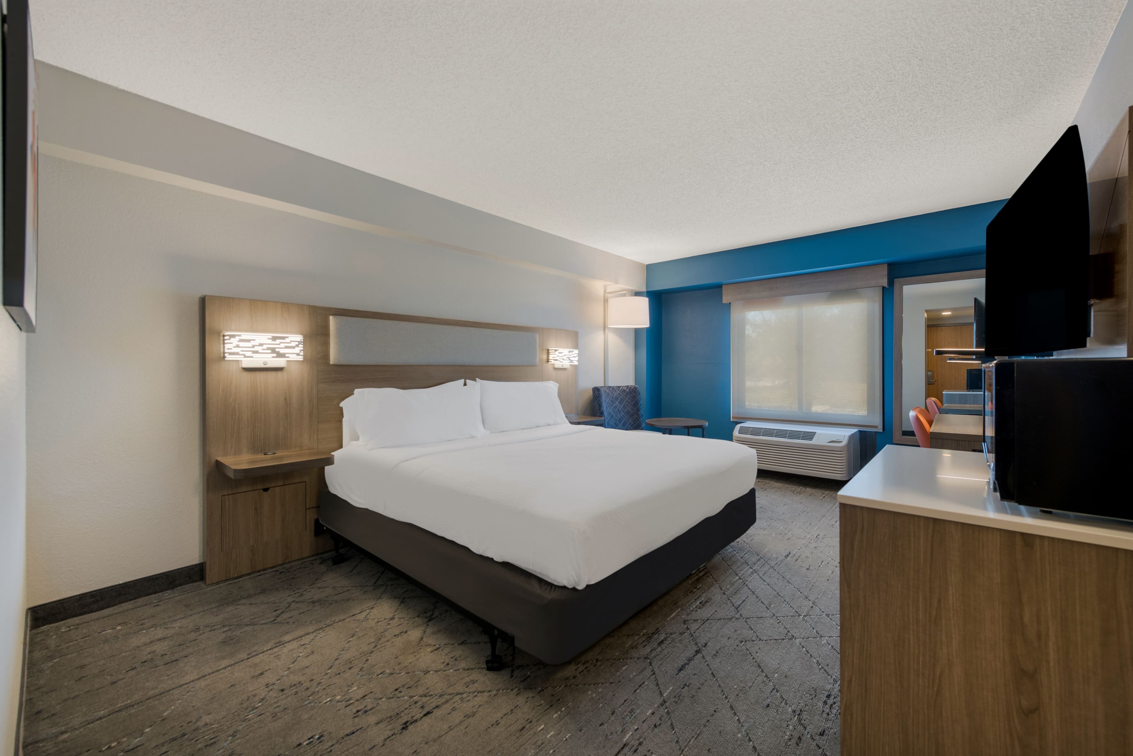 Holiday Inn Express Hampton - Coliseum Central — 12