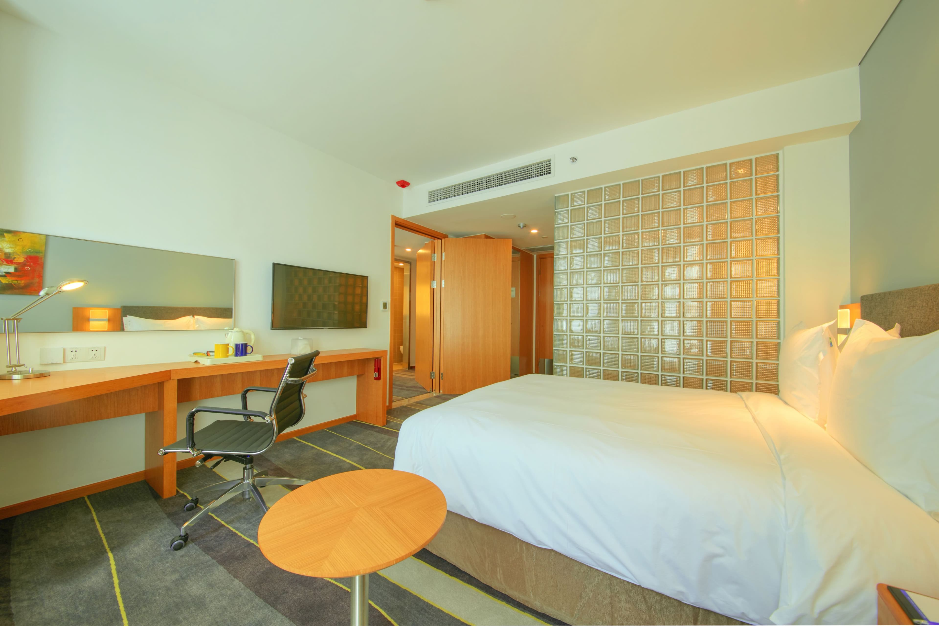 Holiday Inn Express Handan East — 7
