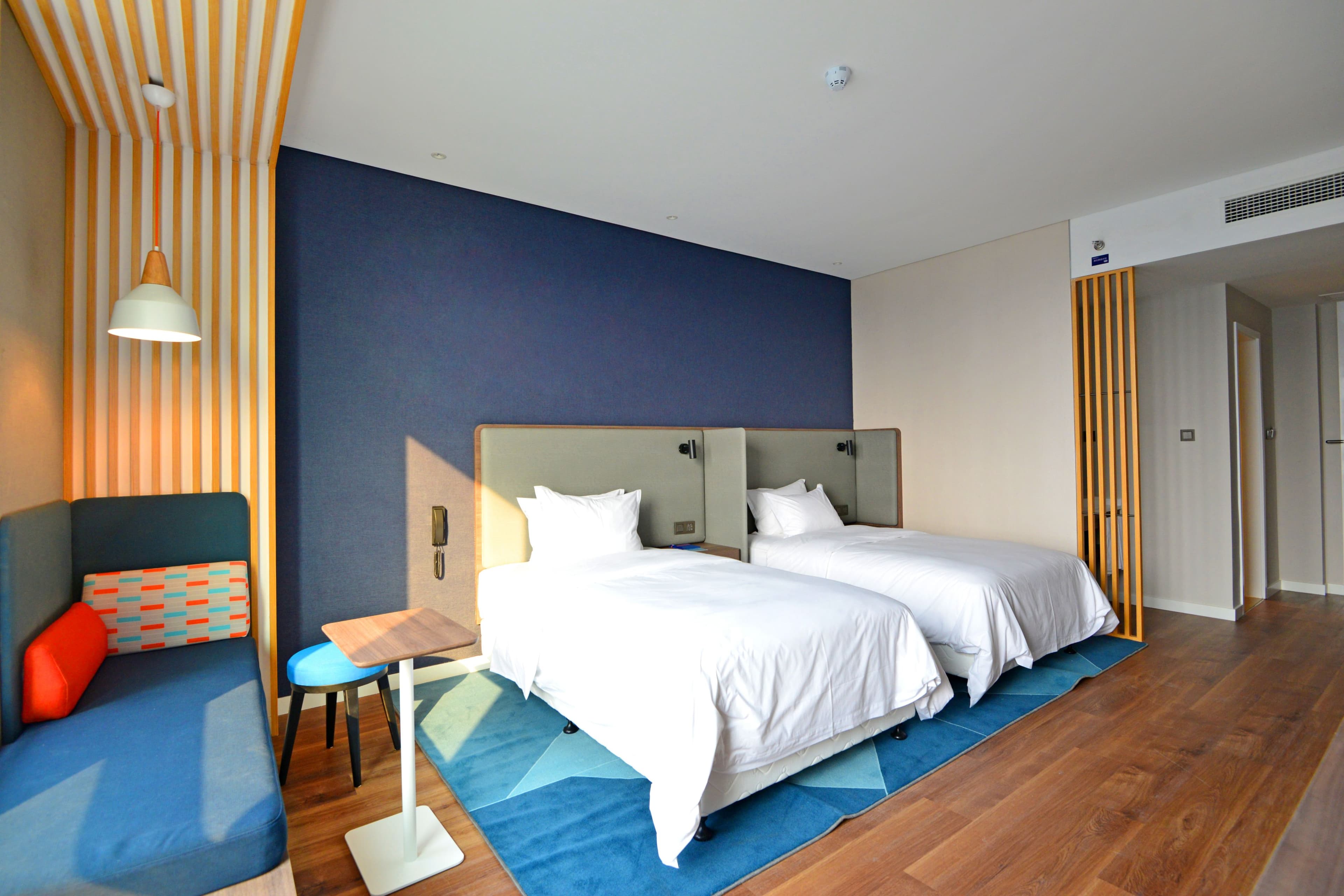Holiday Inn Express Hangzhou Binjiang - Image 3
