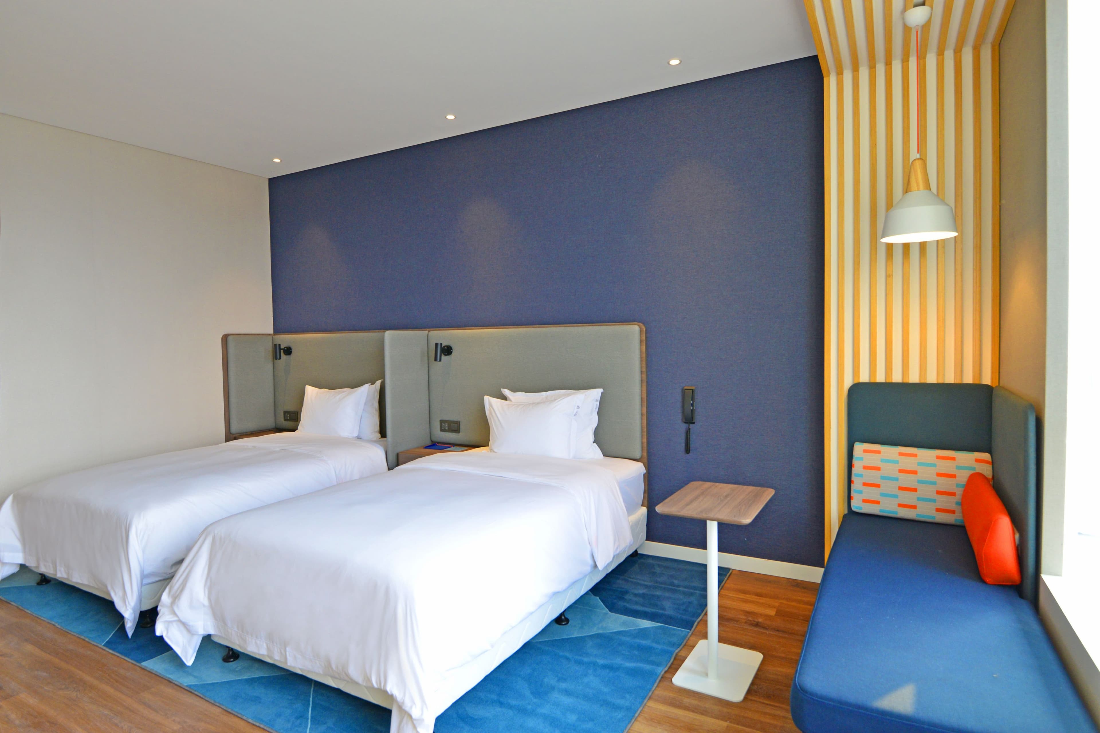 Holiday Inn Express Hangzhou Binjiang - Image 2