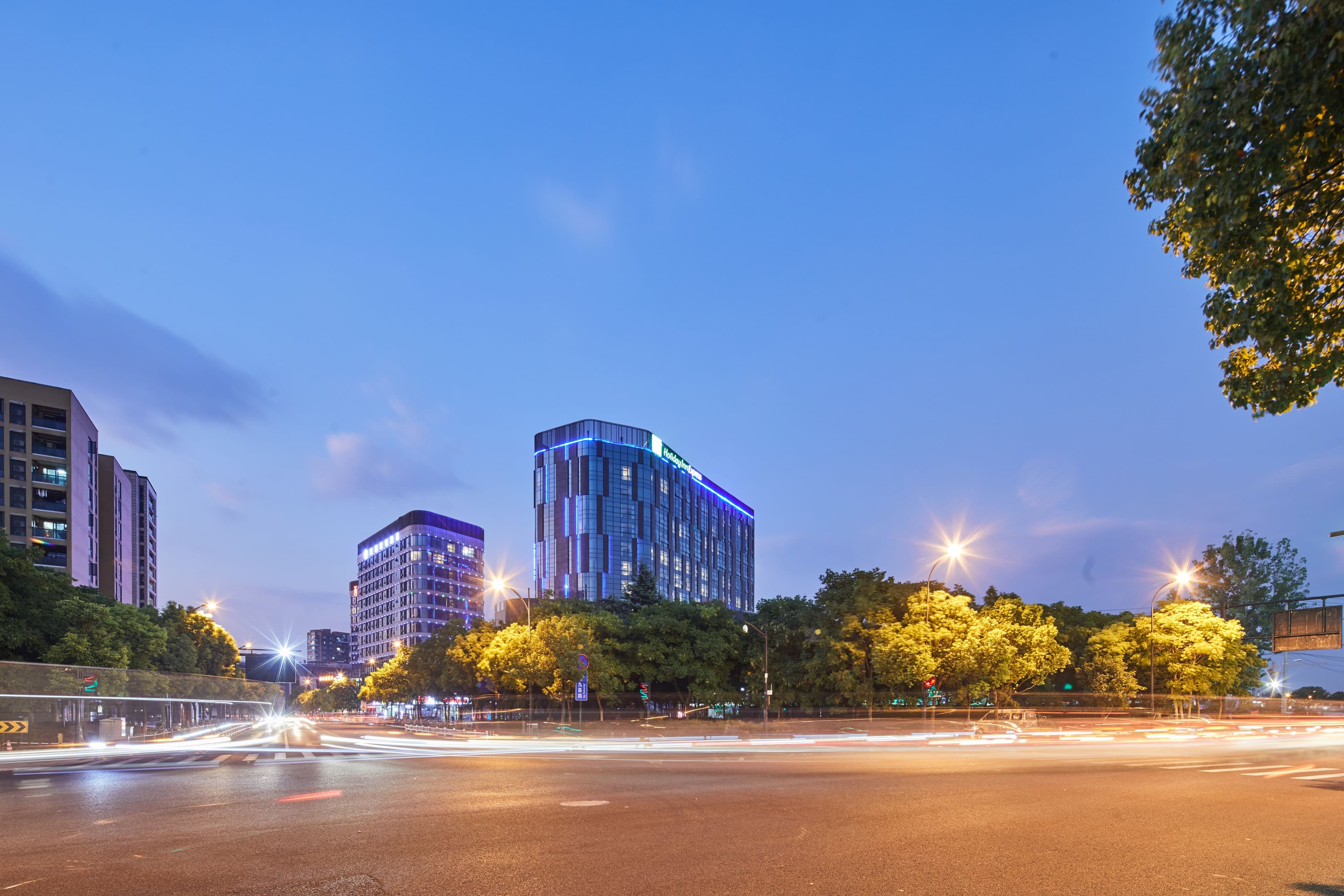 Holiday Inn Express Hangzhou Jiuzhou - Image 1