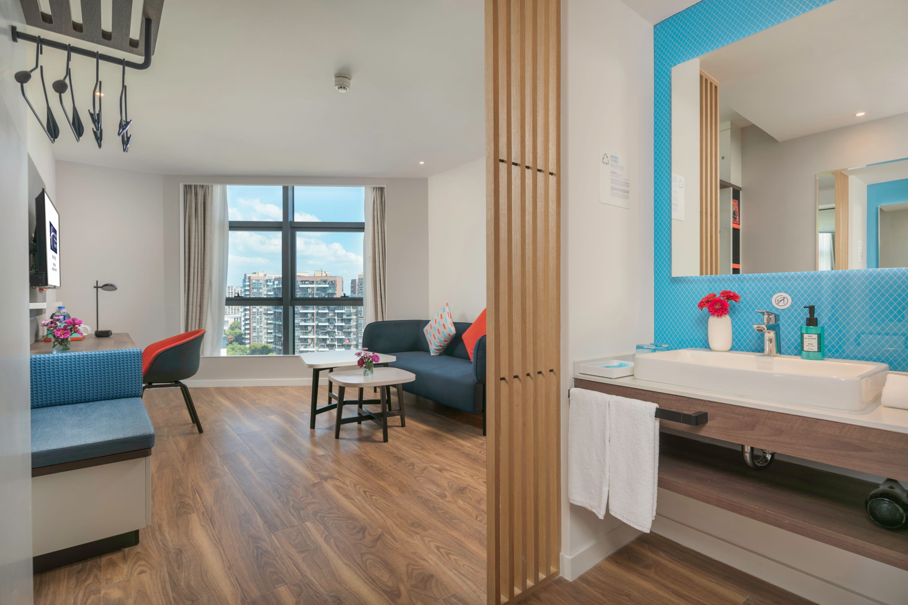 Holiday Inn Express Hangzhou Jiuzhou — 11